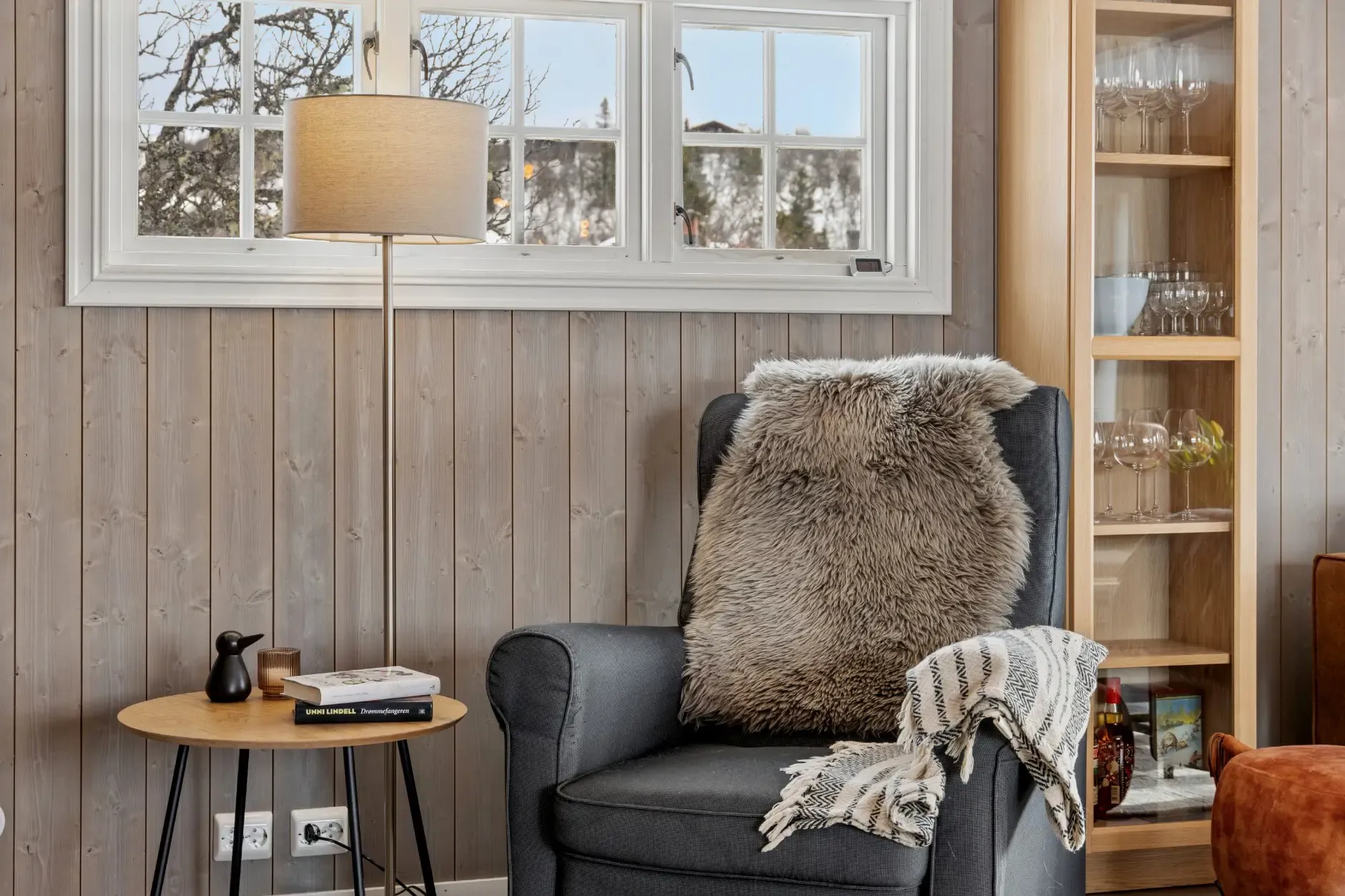 Norwegian Retreat: Modern 2-Bedroom Cabin with Terrace Near Ski Trails - View image 13 of 30