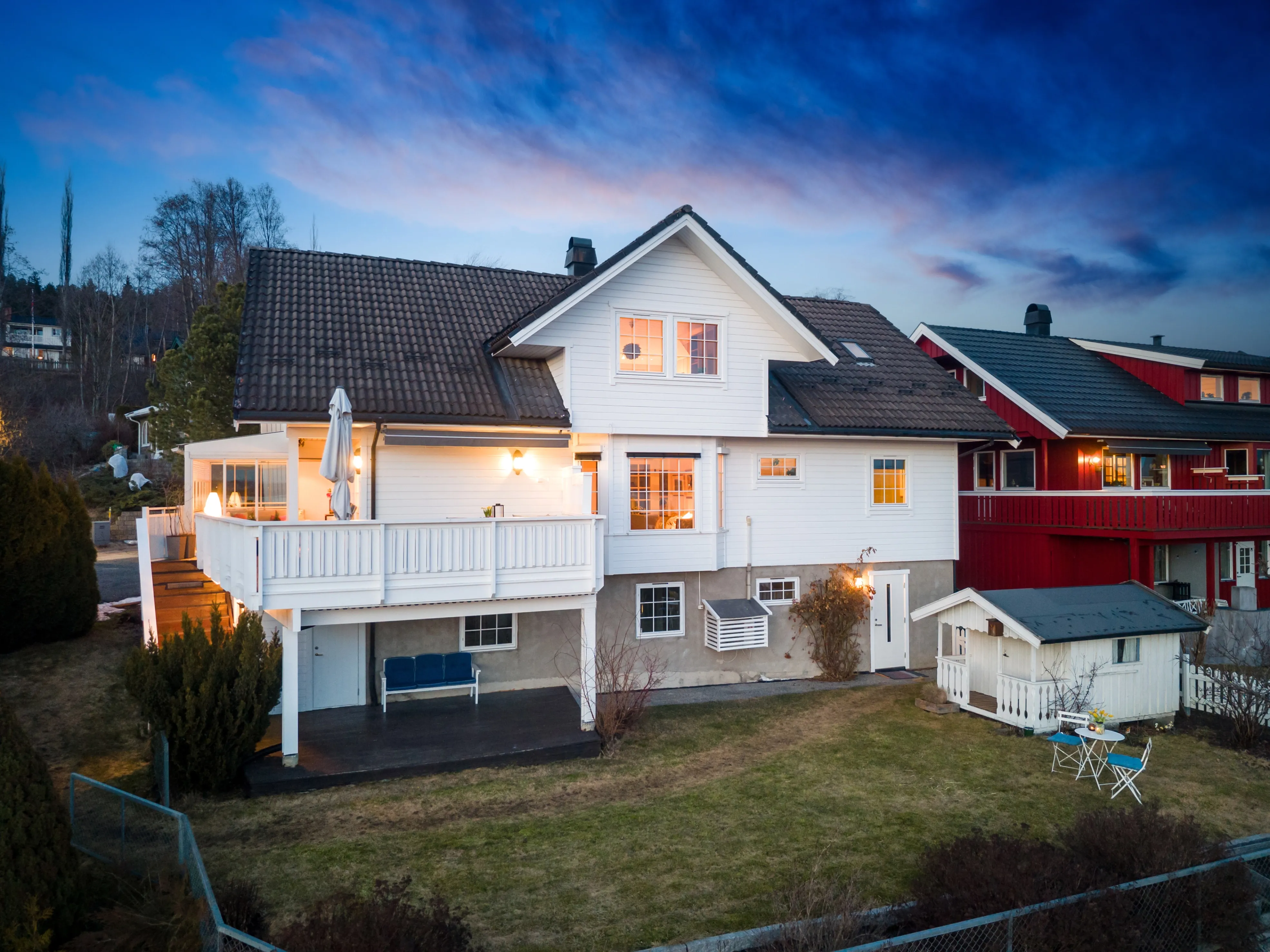 Family-Focused 4-Bedroom House with Mjøsa Views in Hamar - Image 1
