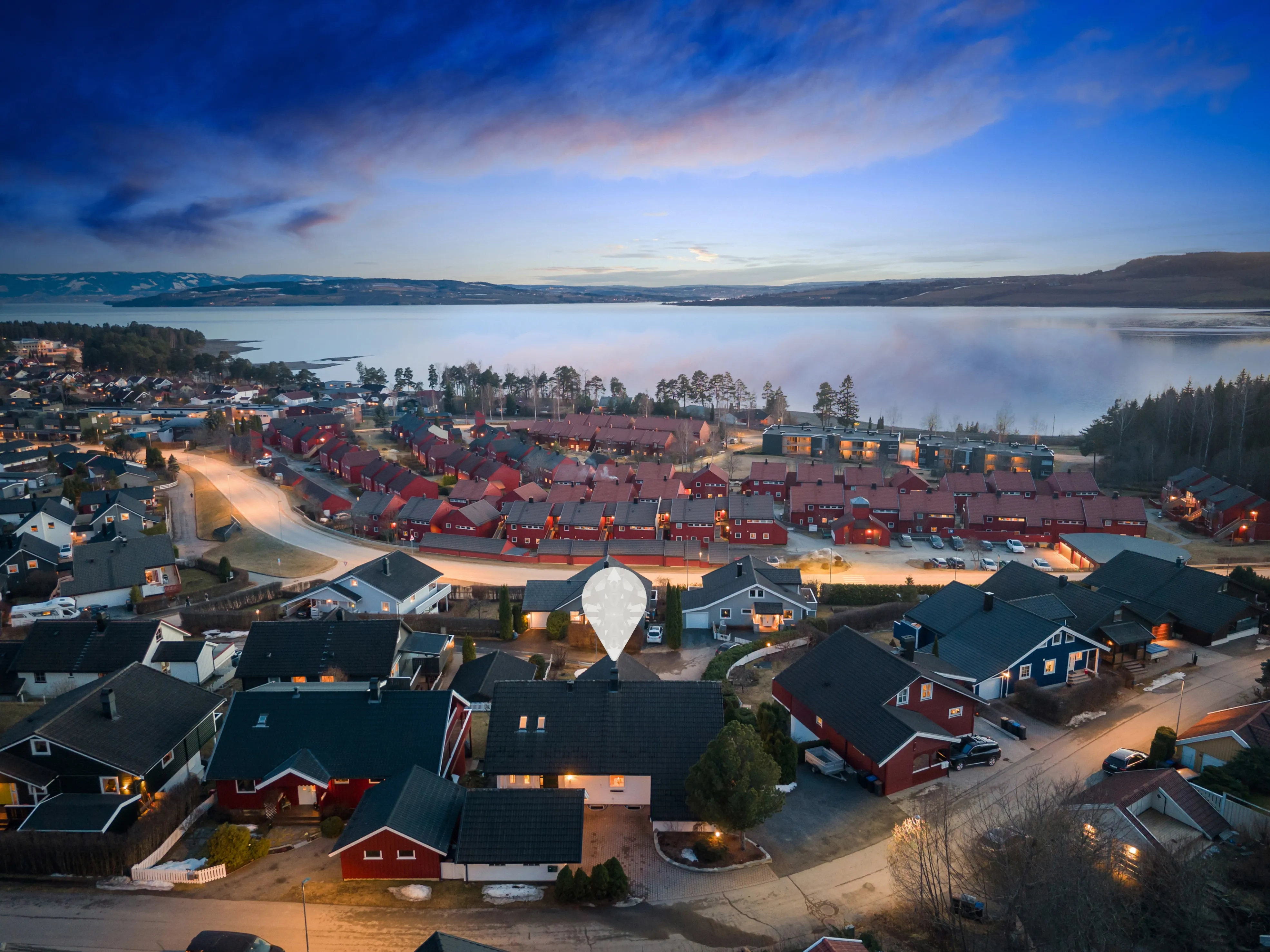Family-Focused 4-Bedroom House with Mjøsa Views in Hamar - View image 6 of 67