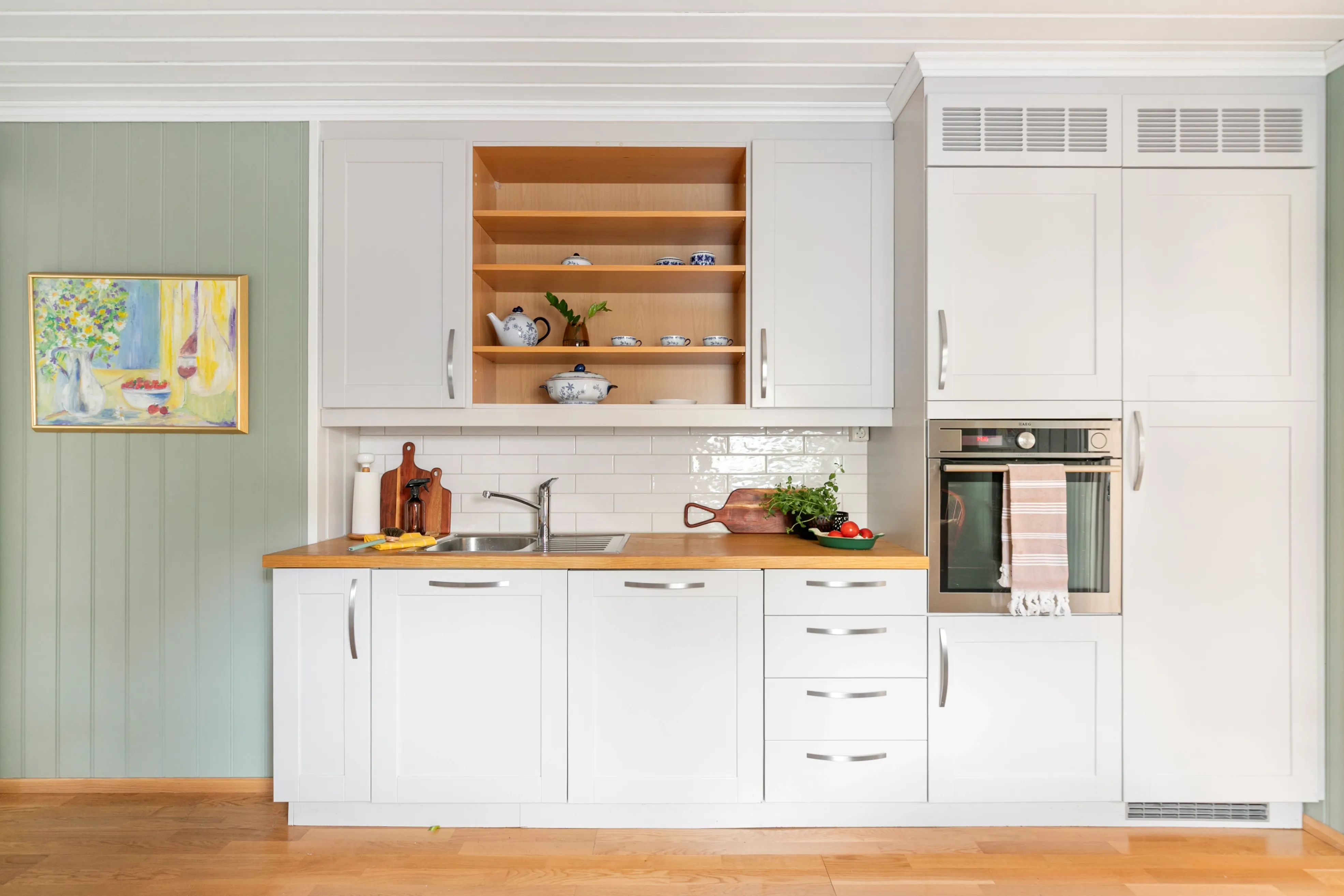 Family-Focused 4-Bedroom House with Mjøsa Views in Hamar - View image 20 of 67