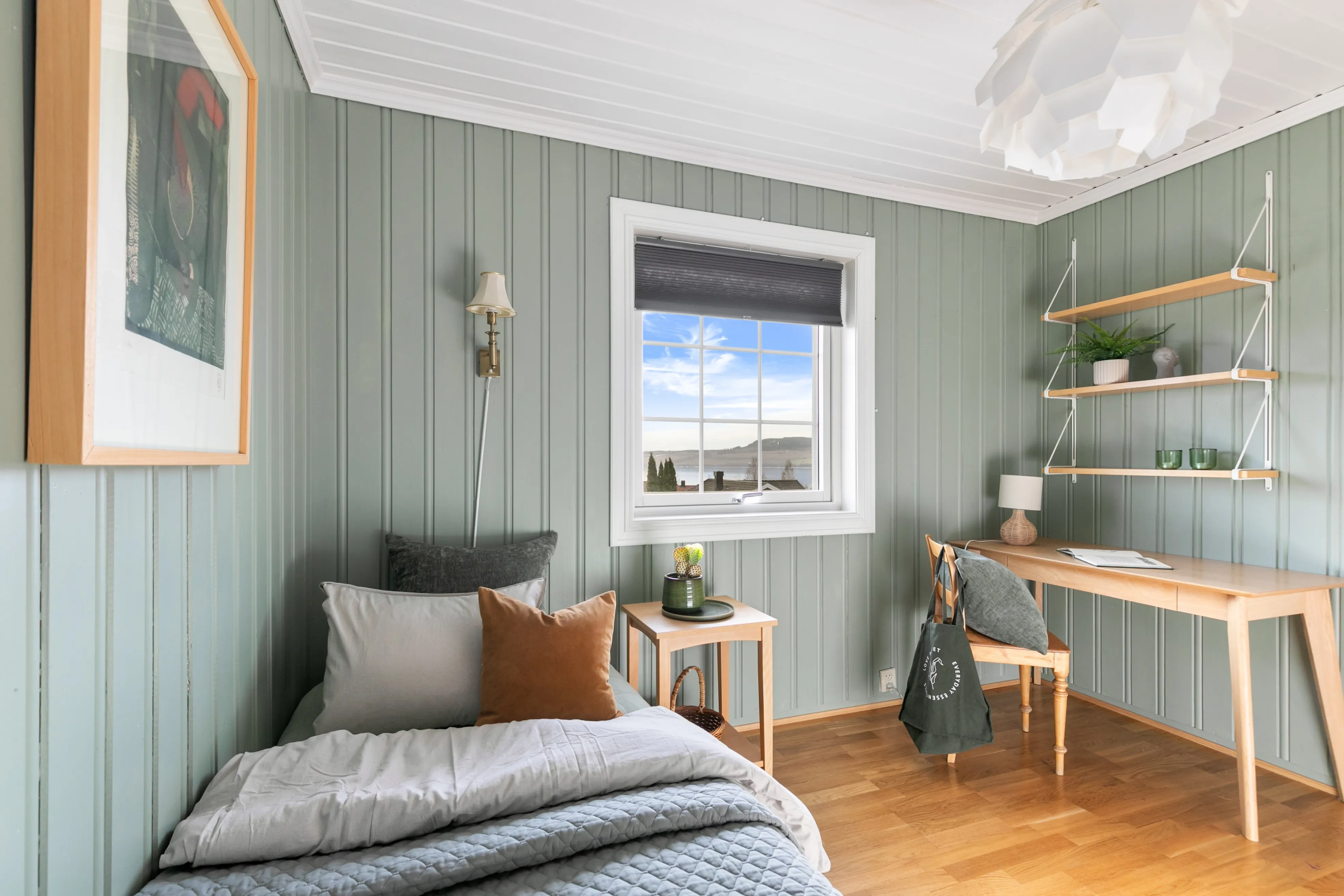 Family-Focused 4-Bedroom House with Mjøsa Views in Hamar - View image 40 of 67