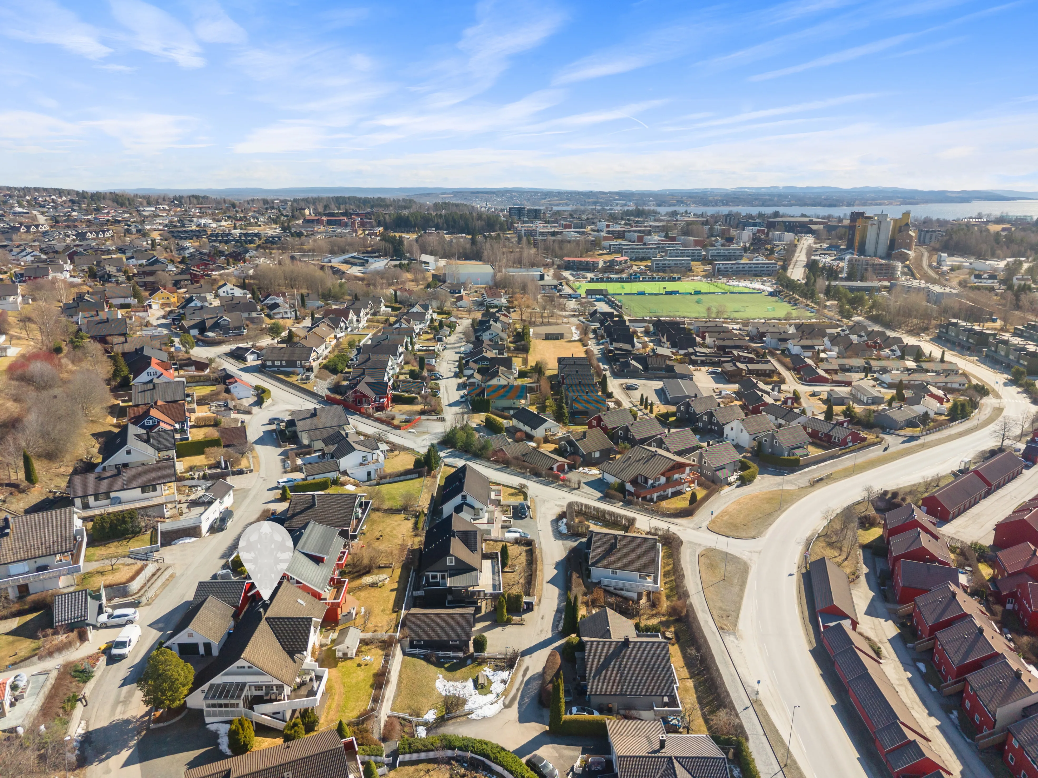 Family-Focused 4-Bedroom House with Mjøsa Views in Hamar - View image 64 of 67