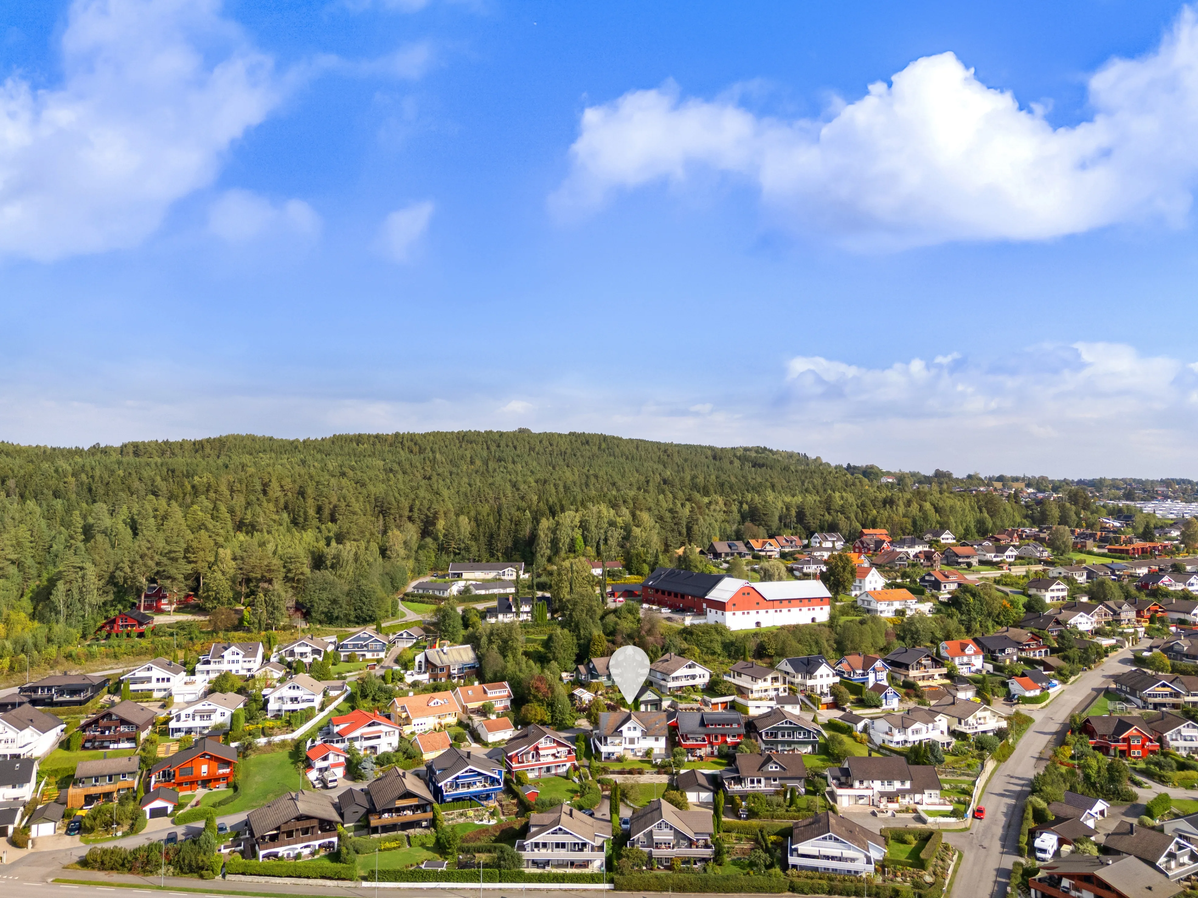 Family-Focused 4-Bedroom House with Mjøsa Views in Hamar - View image 66 of 67