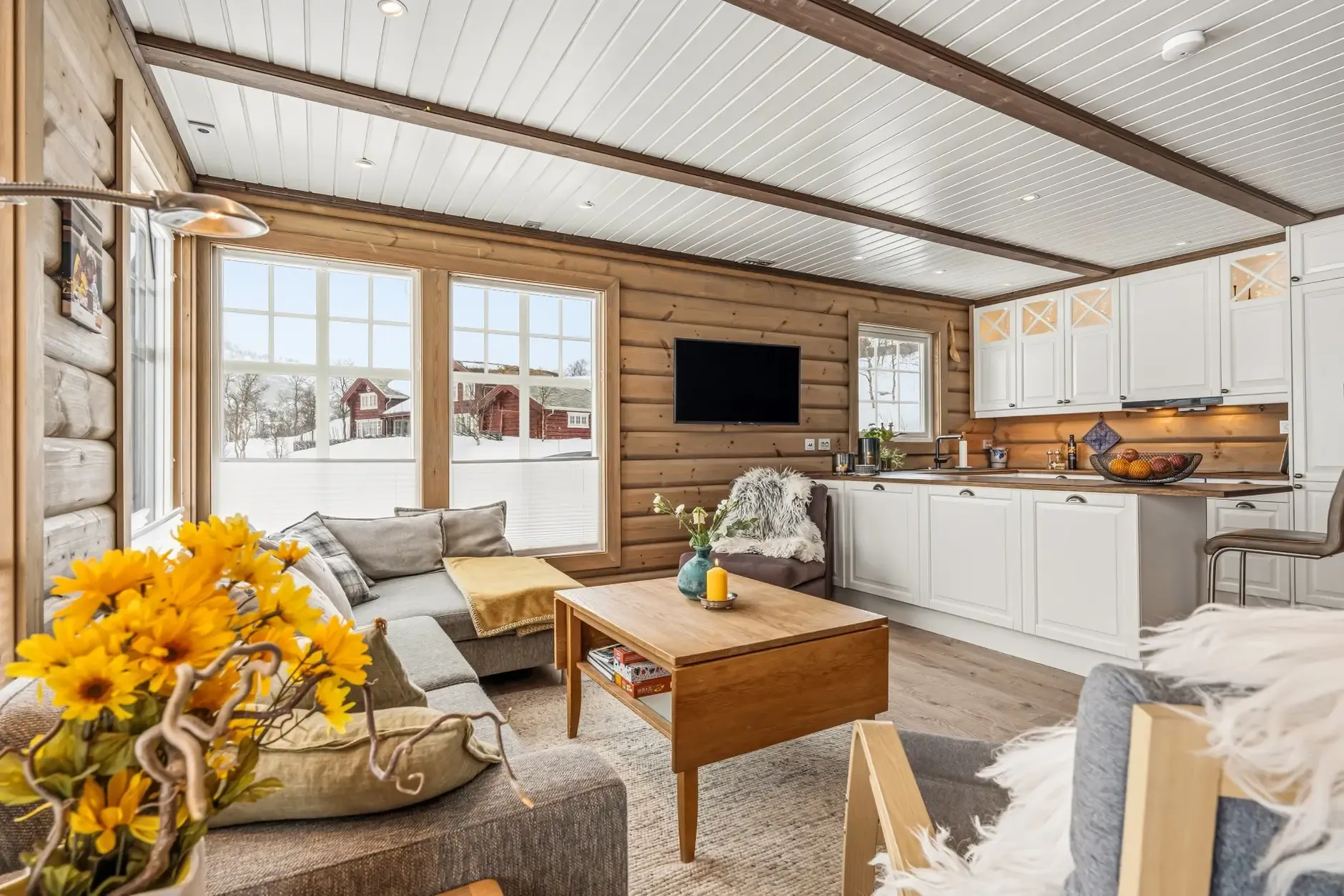 Modern 4-Bedroom Ski-In/Ski-Out Retreat in Norway's Tyinkrysset - View image 6 of 31