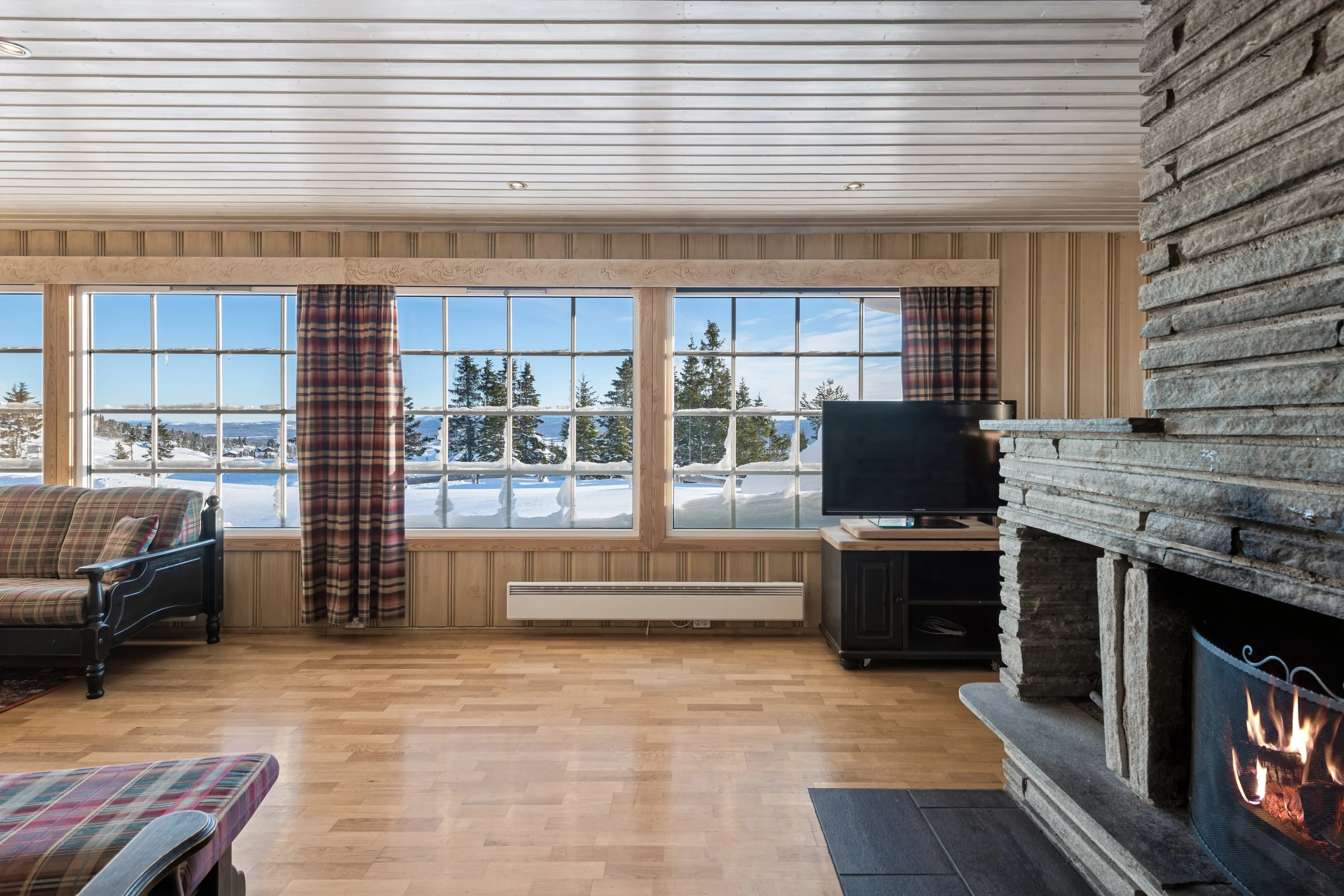 1980s Norwegian Cabin with 4 Bedrooms and Parking in Scenic Gol - View image 19 of 48