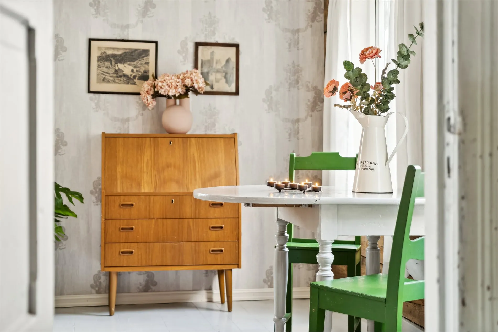 Historic 4-Bedroom Cabin with Expansive Grounds on Værøy Island - View image 23 of 50