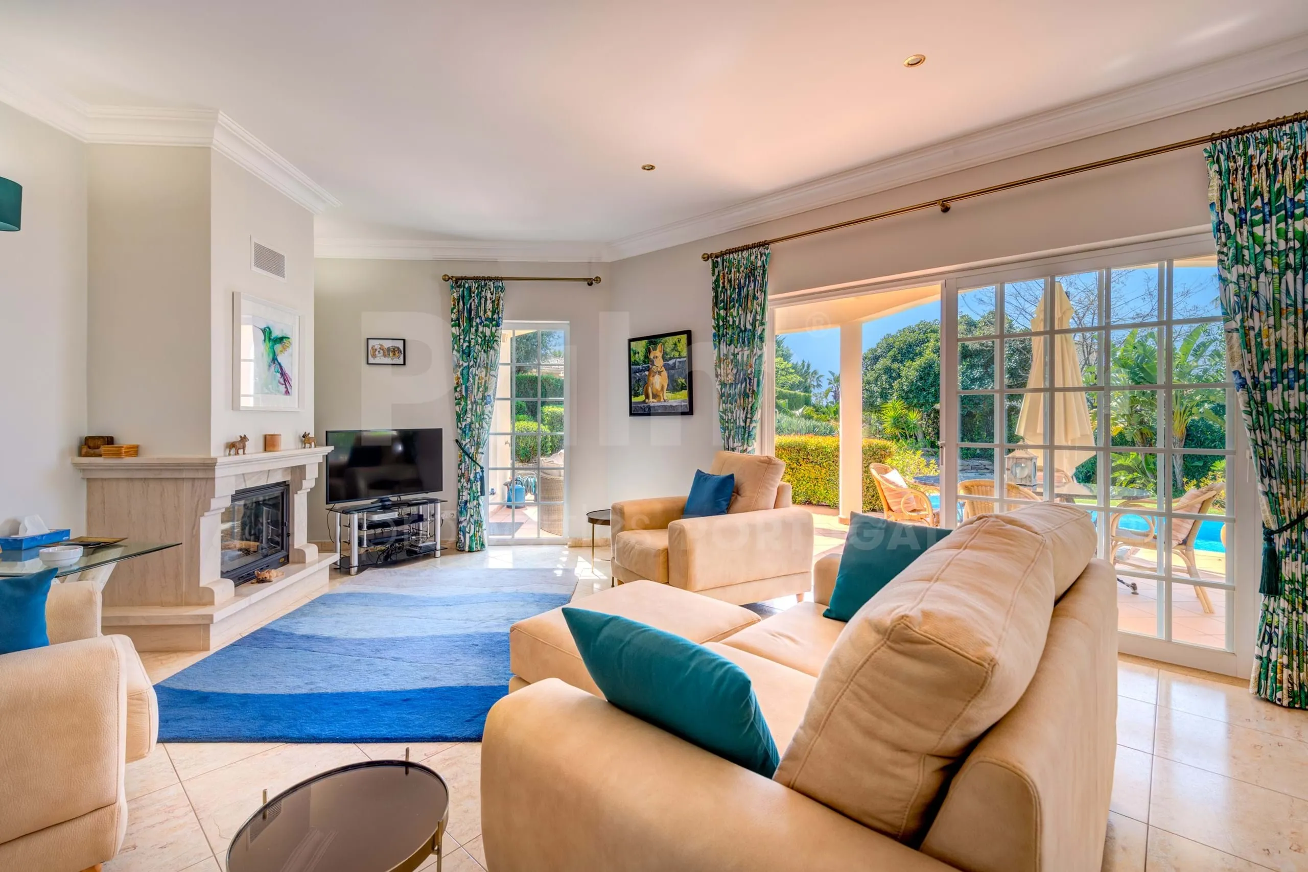 Elegante villa de 3 dormitorios con piscina y jardín cerca de la costa del Algarve - Ver imagen 8 de 70