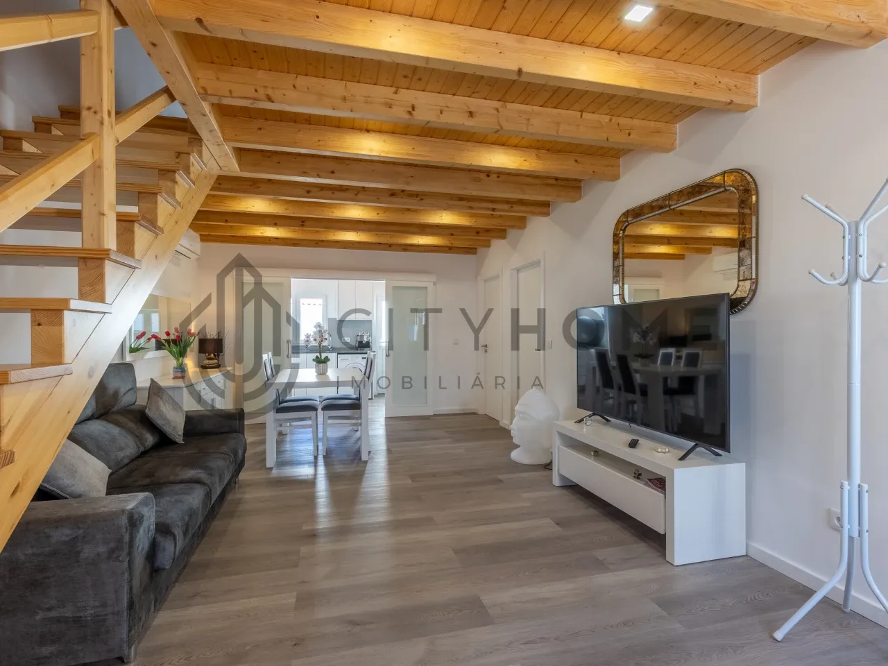 Charming Two-Storey Home with Garden and Pool in Alpalhão, Portugal - Image 2