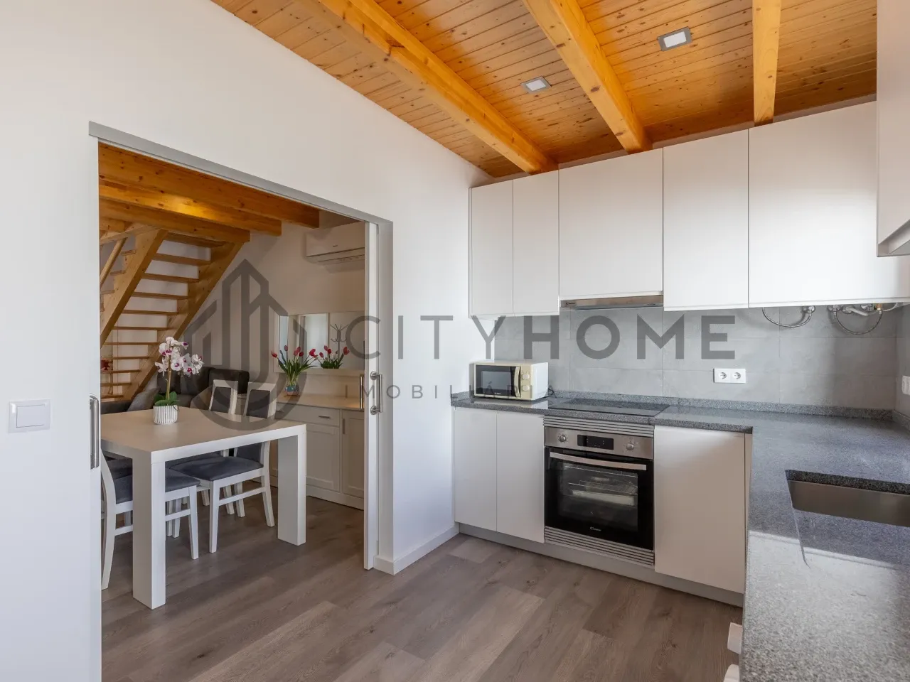 Charming Two-Storey Home with Garden and Pool in Alpalhão, Portugal - View image 6 of 33