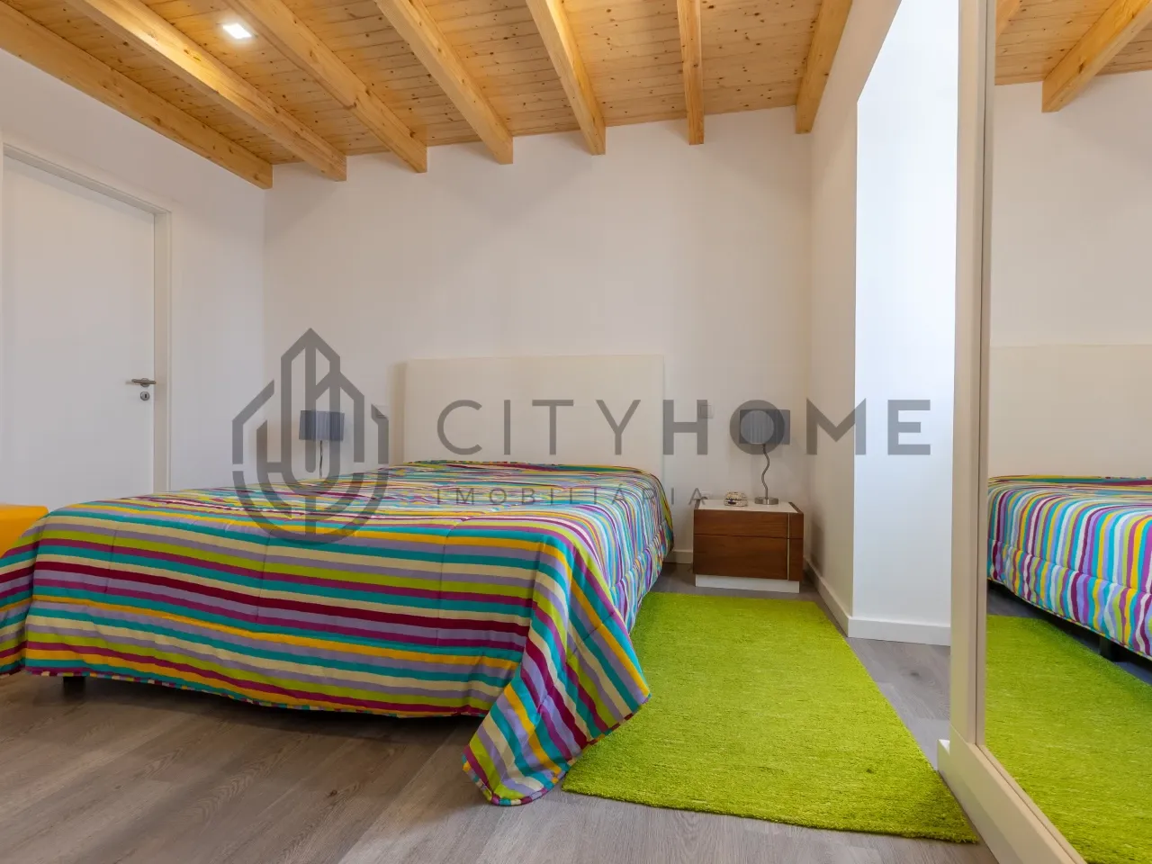 Charming Two-Storey Home with Garden and Pool in Alpalhão, Portugal - View image 14 of 33