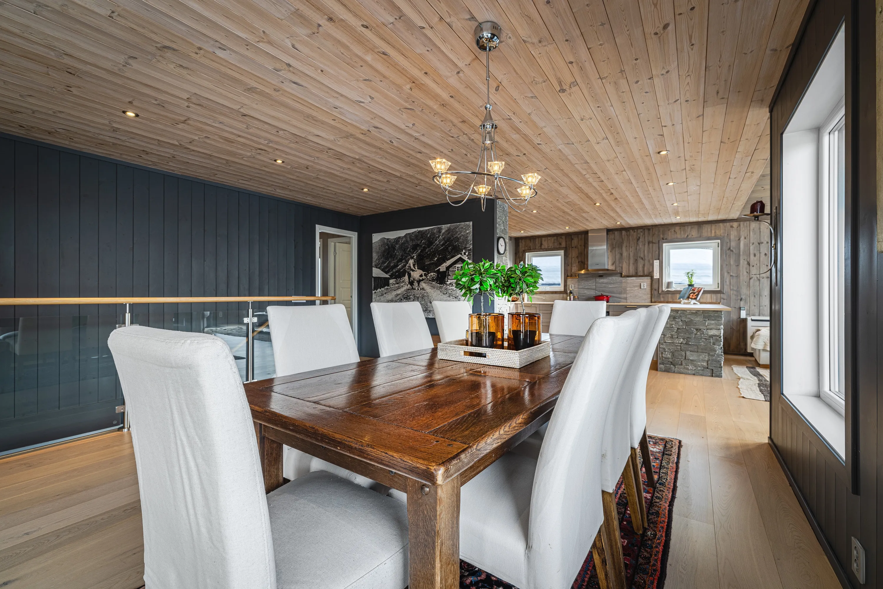 Renovated 4-Bedroom House in Hemsedal with Mountain Views and Spacious Garden - View image 17 of 51