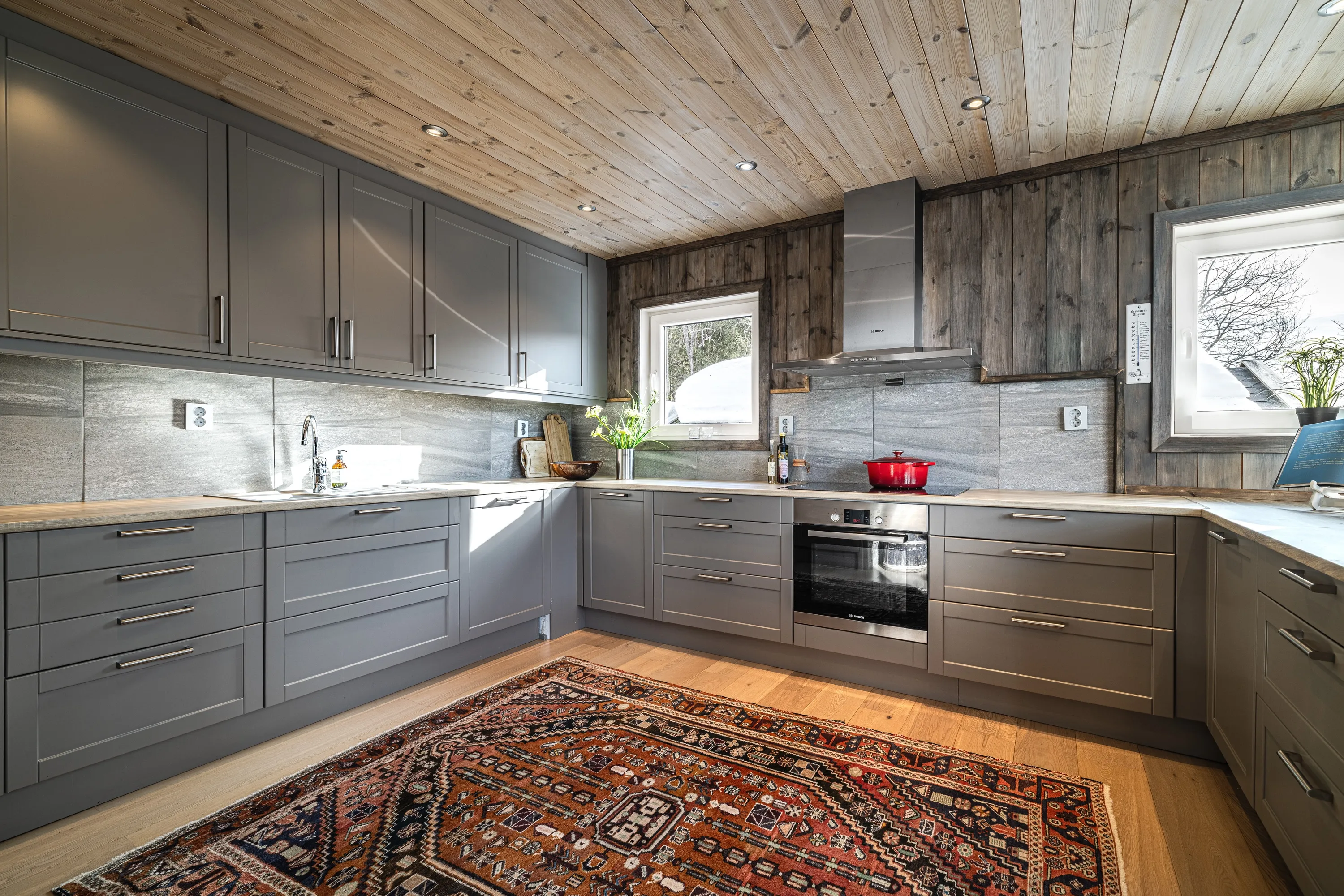 Renovated 4-Bedroom House in Hemsedal with Mountain Views and Spacious Garden - View image 20 of 51