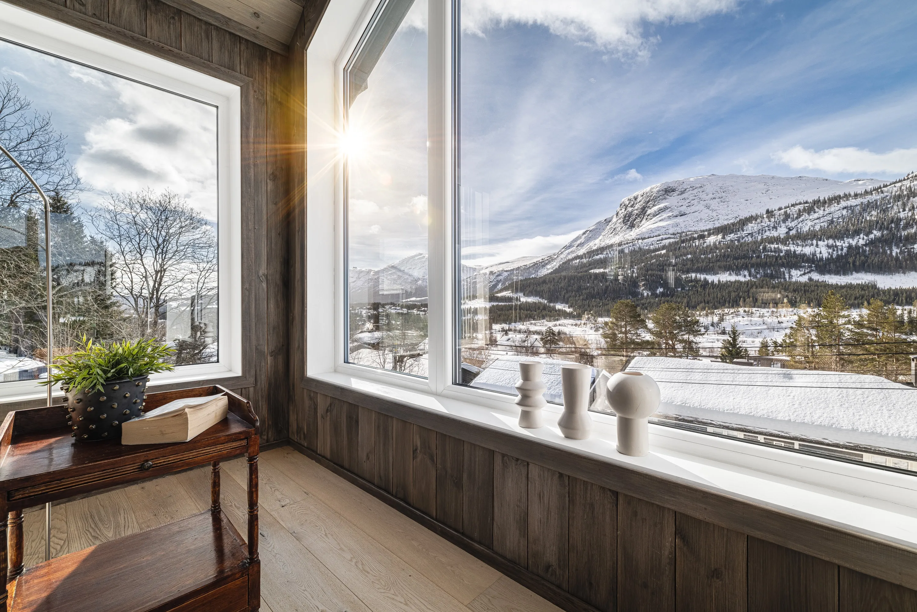 Renovated 4-Bedroom House in Hemsedal with Mountain Views and Spacious Garden - View image 25 of 51