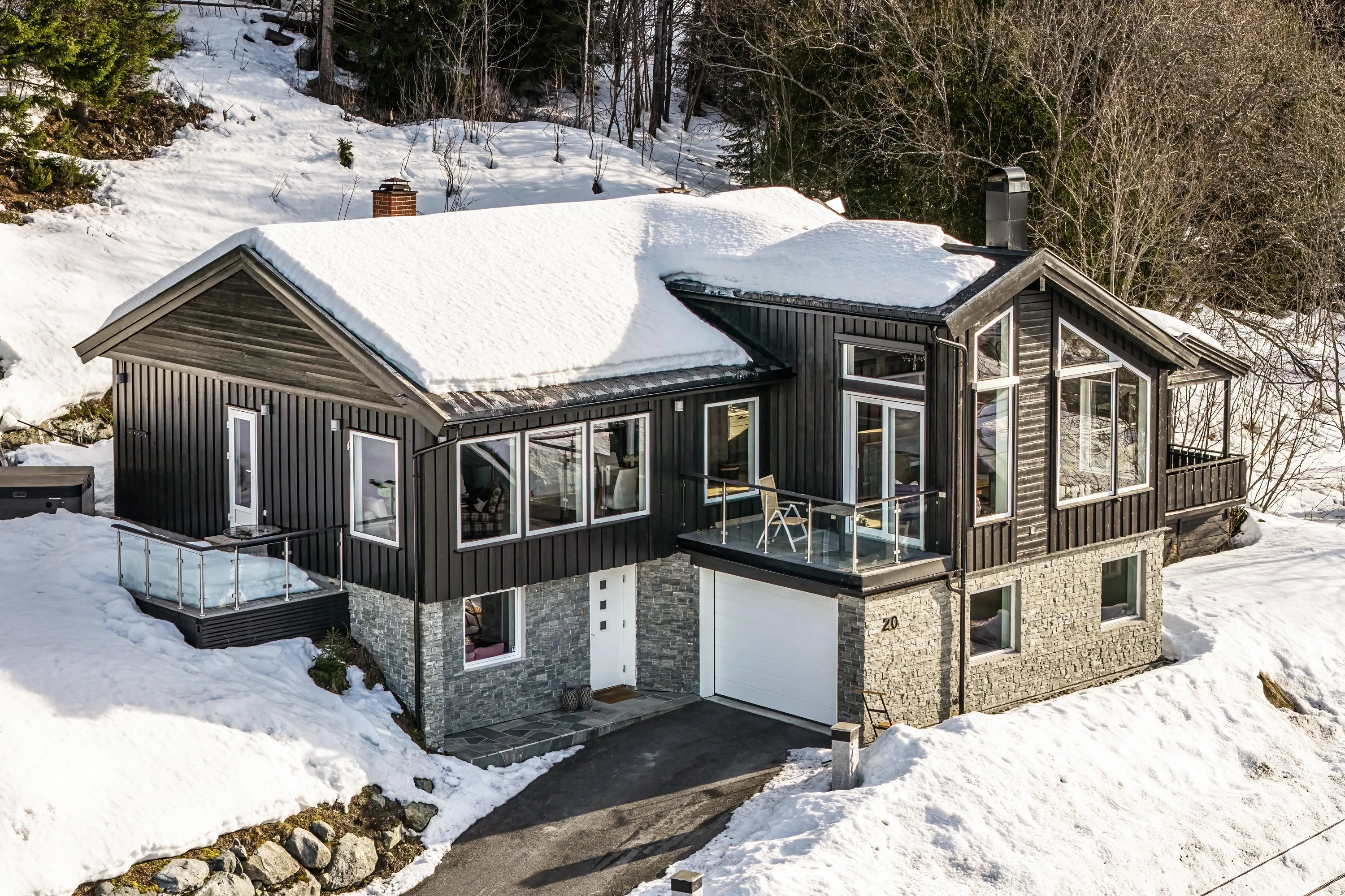 Renovated 4-Bedroom House in Hemsedal with Mountain Views and Spacious Garden - View image 47 of 51