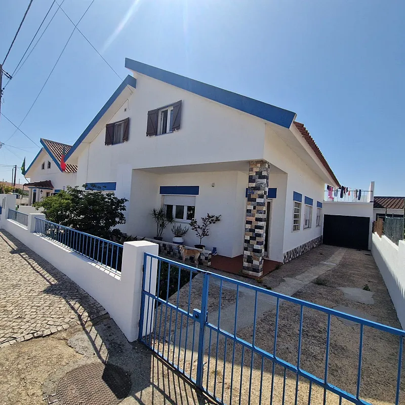 1980s Casa de família com jardim e terraço em Peral, Portugal