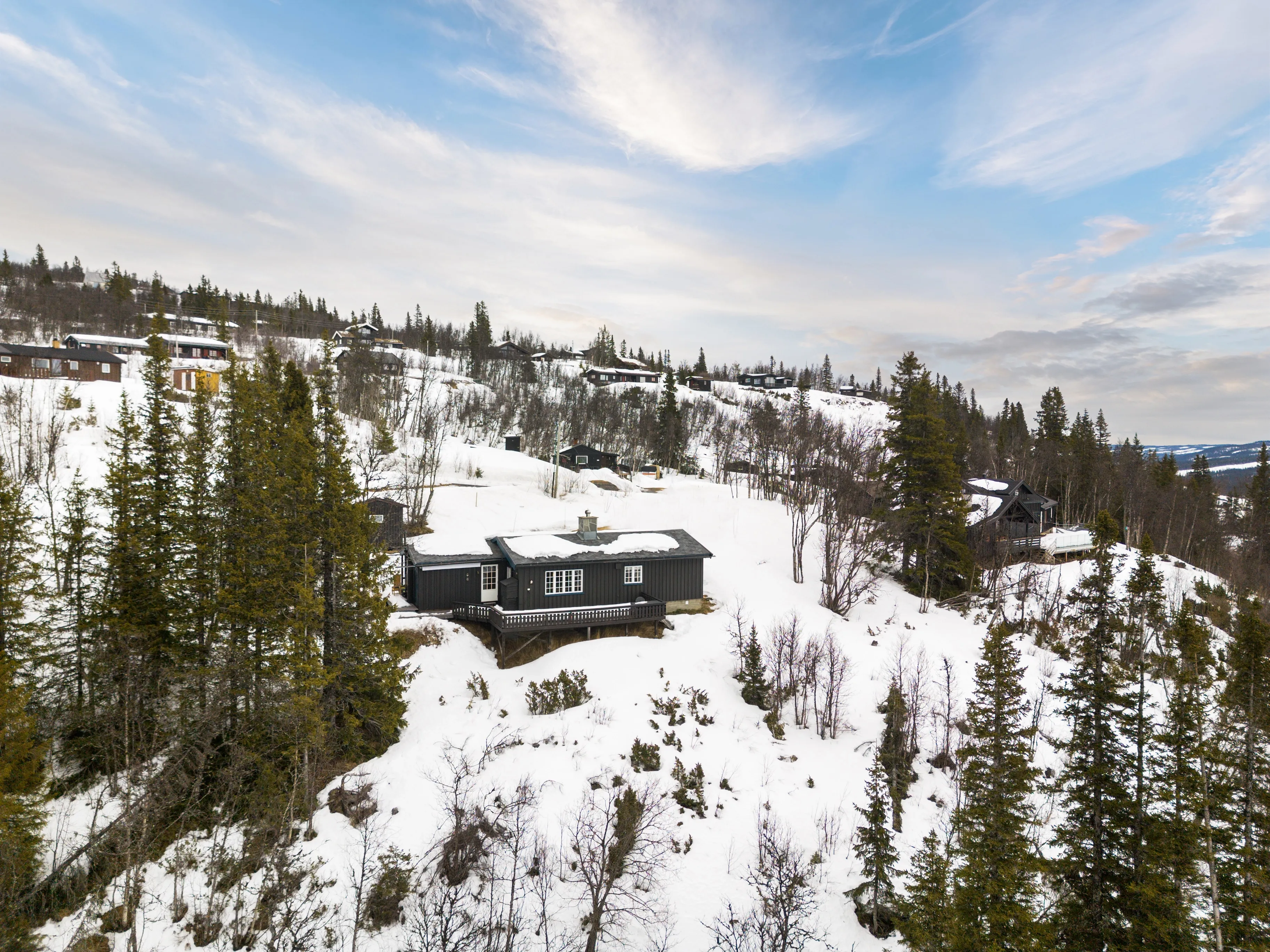 Hytte fra 1960-tallet med hage og terrasse i det naturskjønne Vestre Slidre, Norge - Image 2