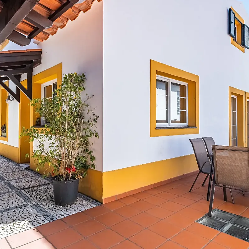 Spacious 5-Bedroom House with Garden and Terrace in Funchal, Portugal