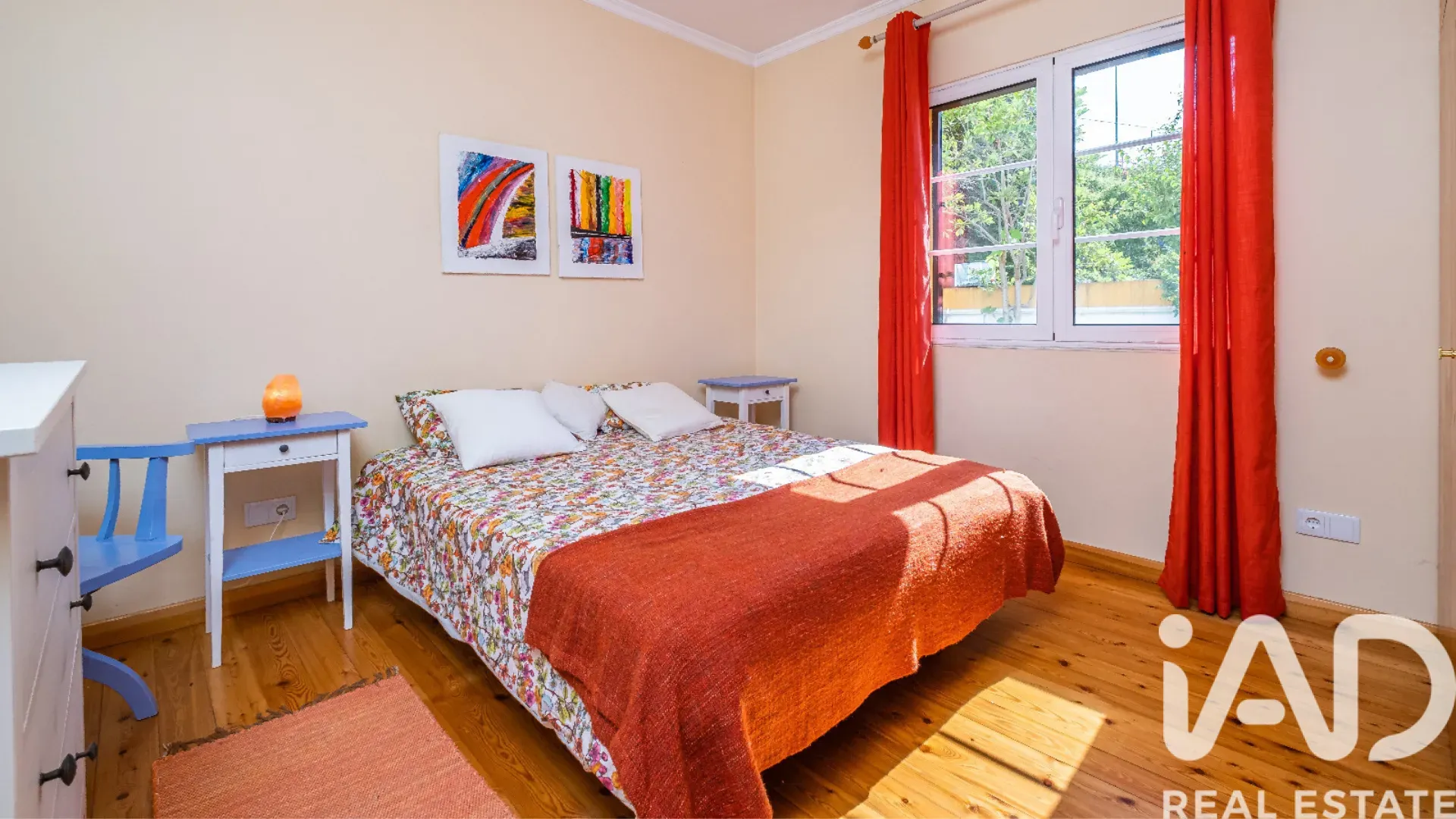 Spacious 5-Bedroom House with Garden and Terrace in Funchal, Portugal - View image 18 of 30