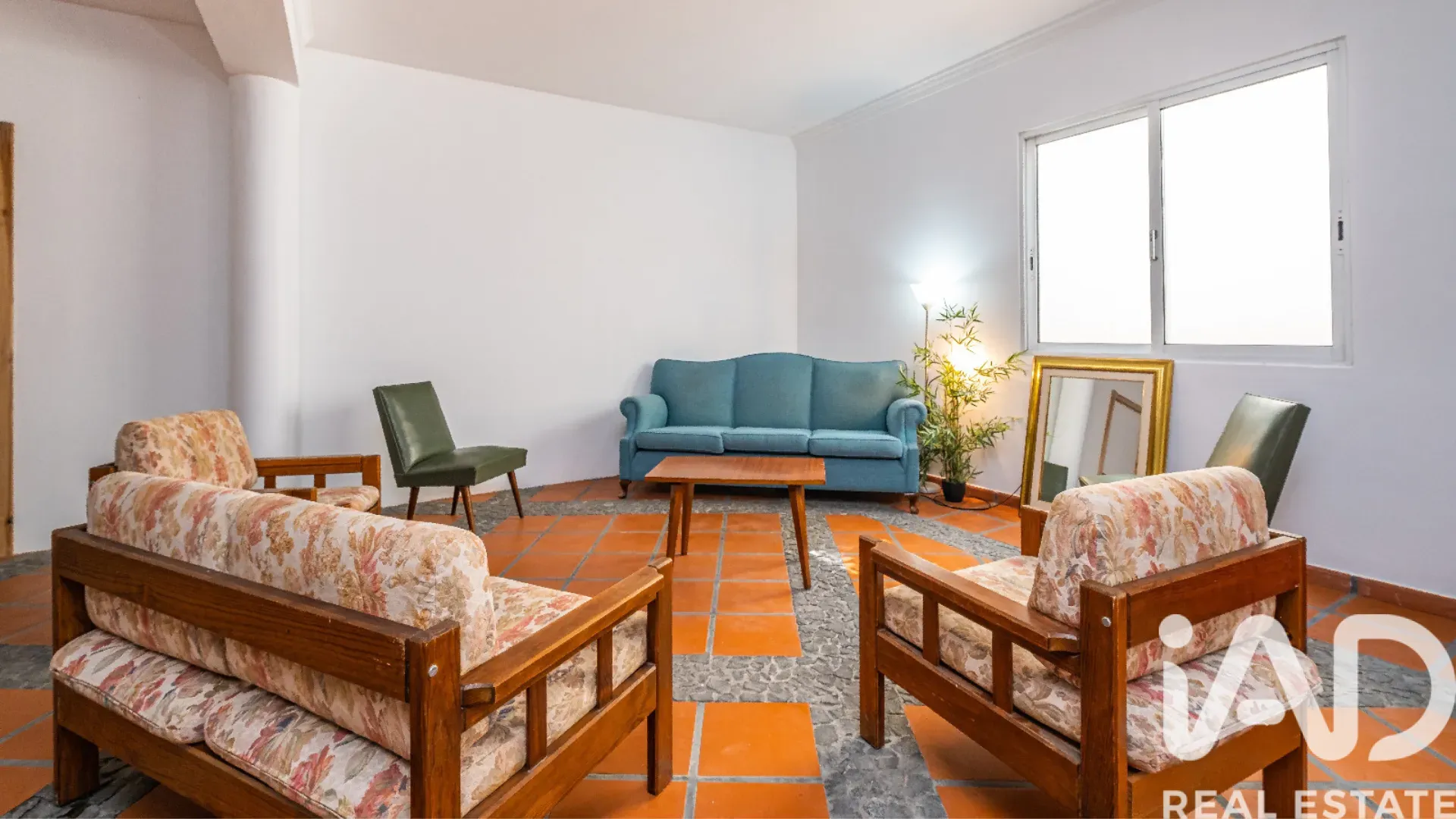 Spacious 5-Bedroom House with Garden and Terrace in Funchal, Portugal - View image 26 of 30