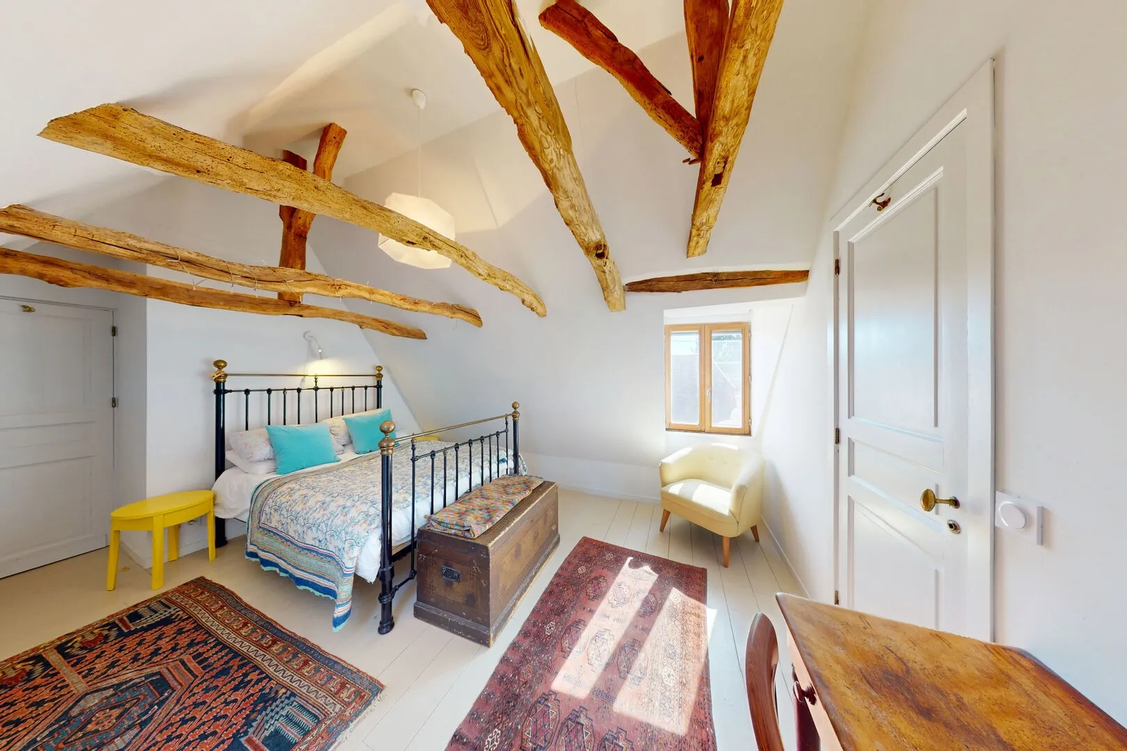 4-Bedroom Stone House with Pool in Dordogne's Historic Heart - View image 22 of 34