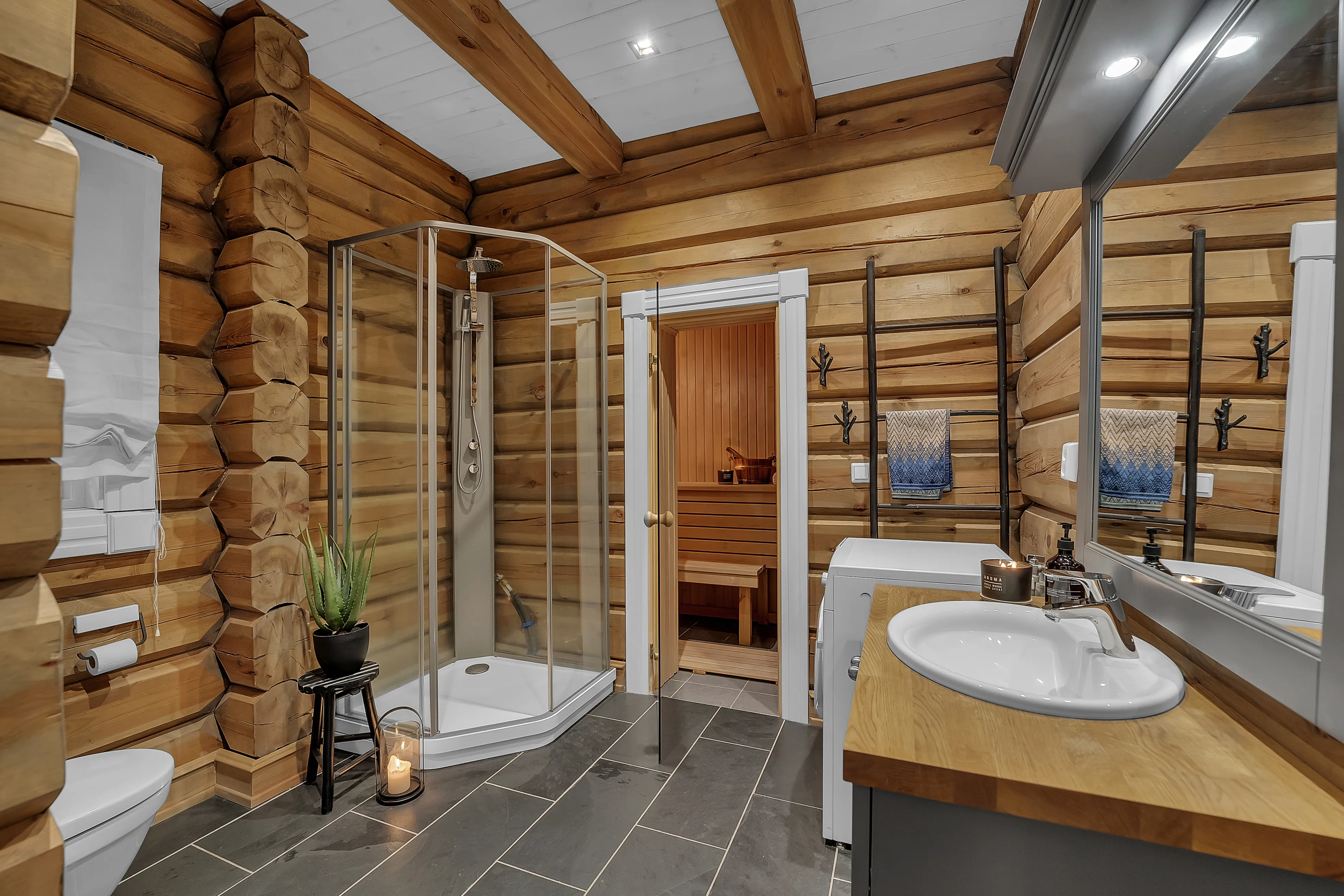 Contemporary 3-Bedroom Cabin with Sauna and Terrace in Trysil, Norway - View image 19 of 32