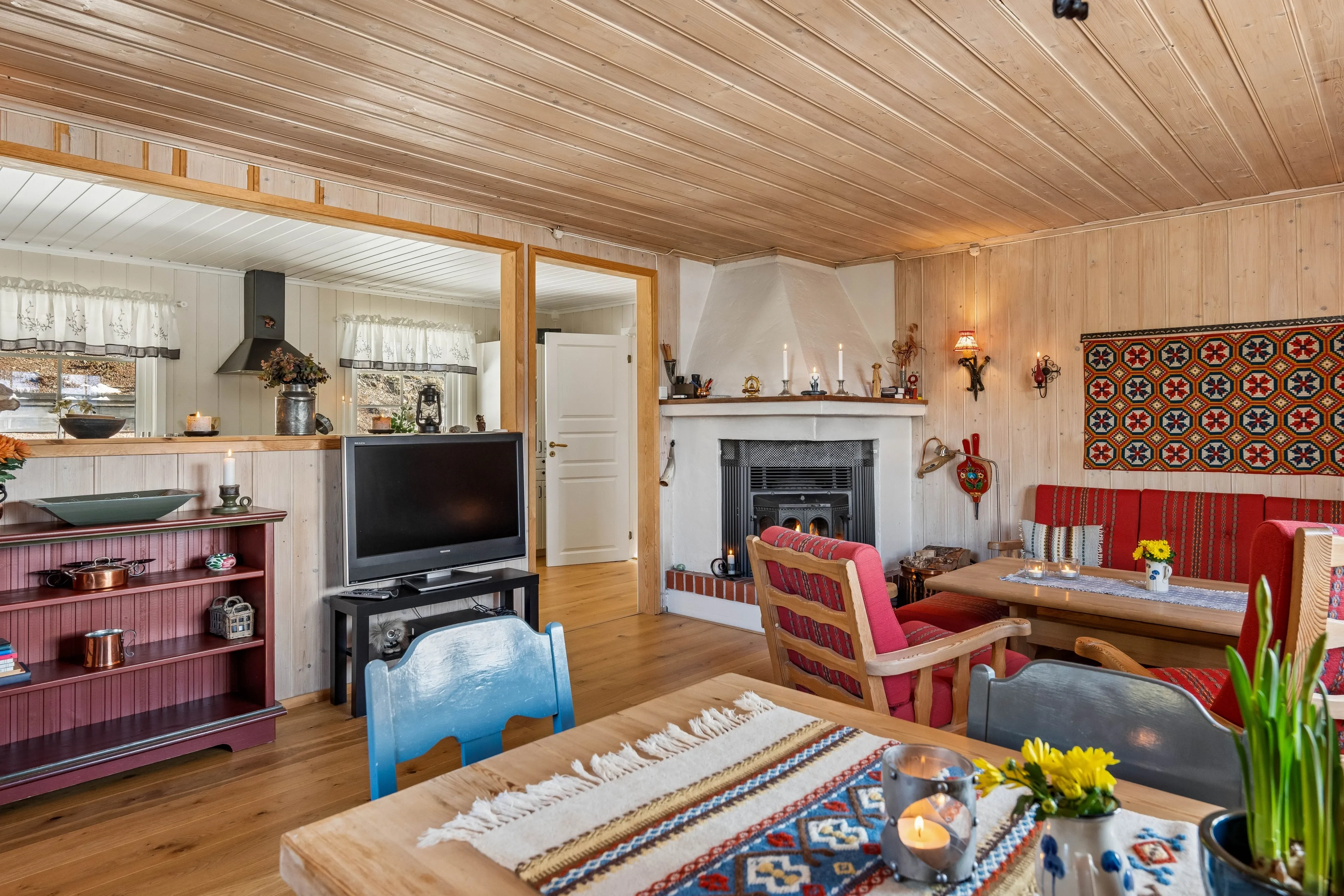 1960s Cabin in Norway's Øystre Slidre with Terrace and Garden - View image 9 of 31