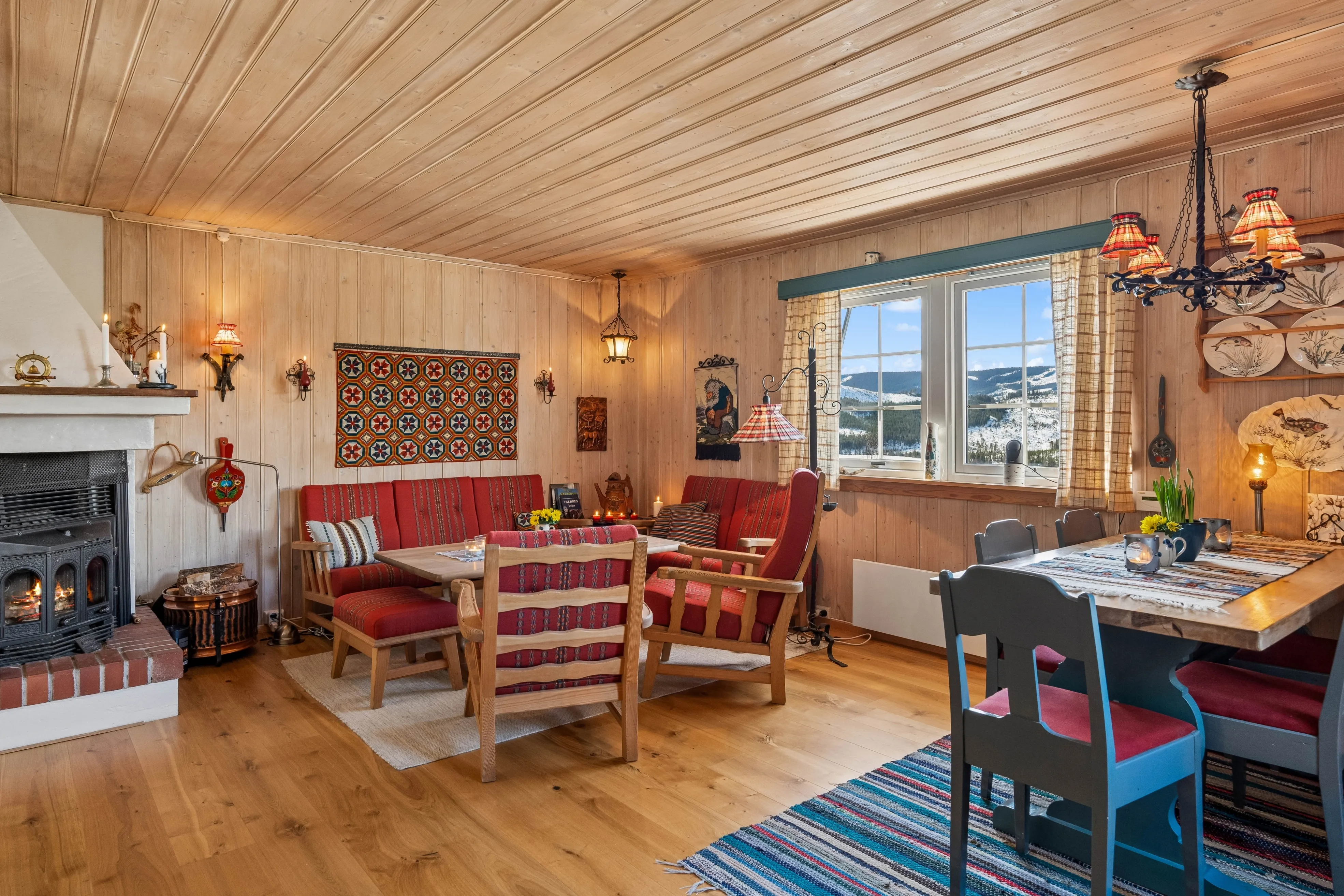 1960s Cabin in Norway's Øystre Slidre with Terrace and Garden - View image 10 of 31