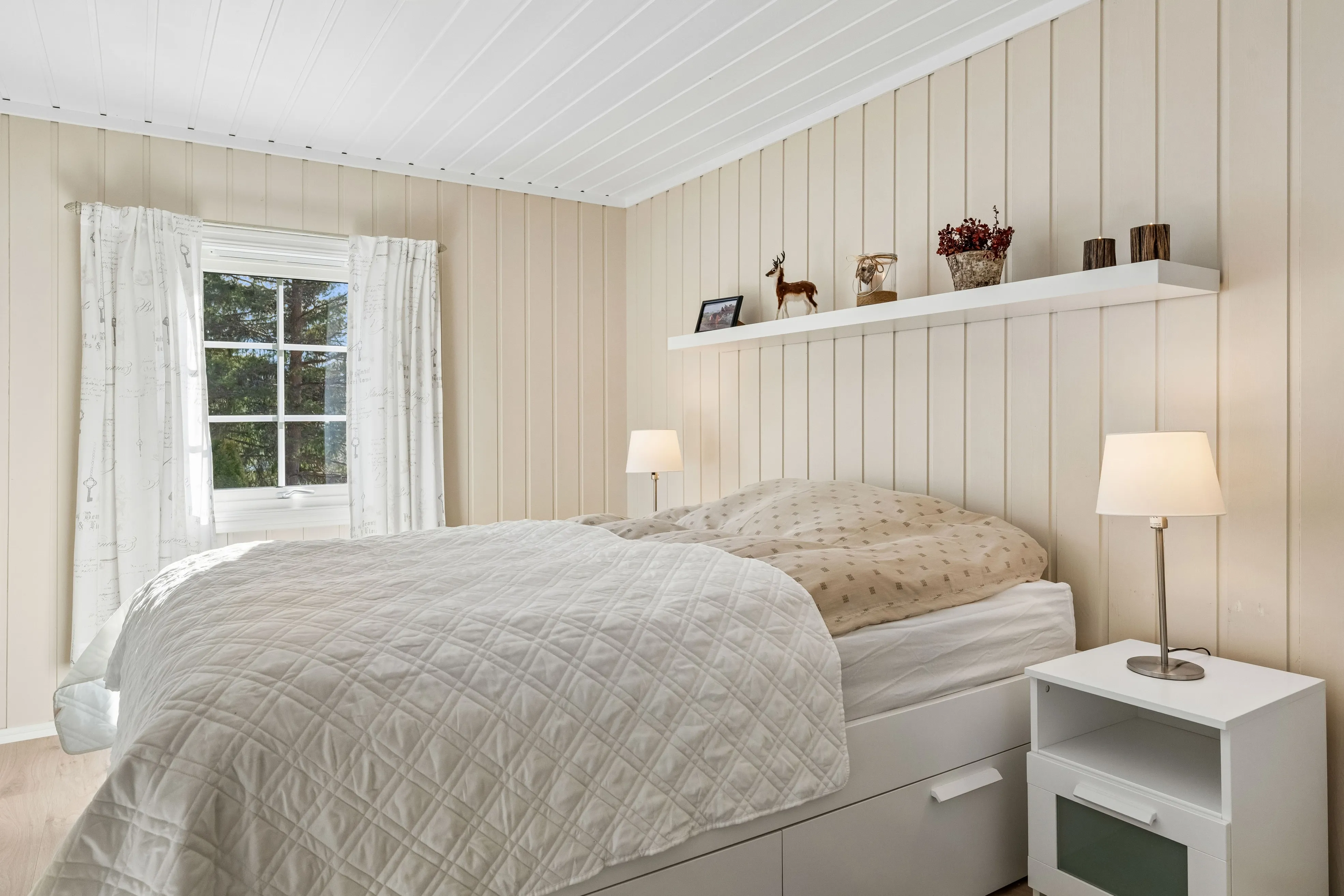 1960s Cabin in Norway's Øystre Slidre with Terrace and Garden - View image 13 of 31