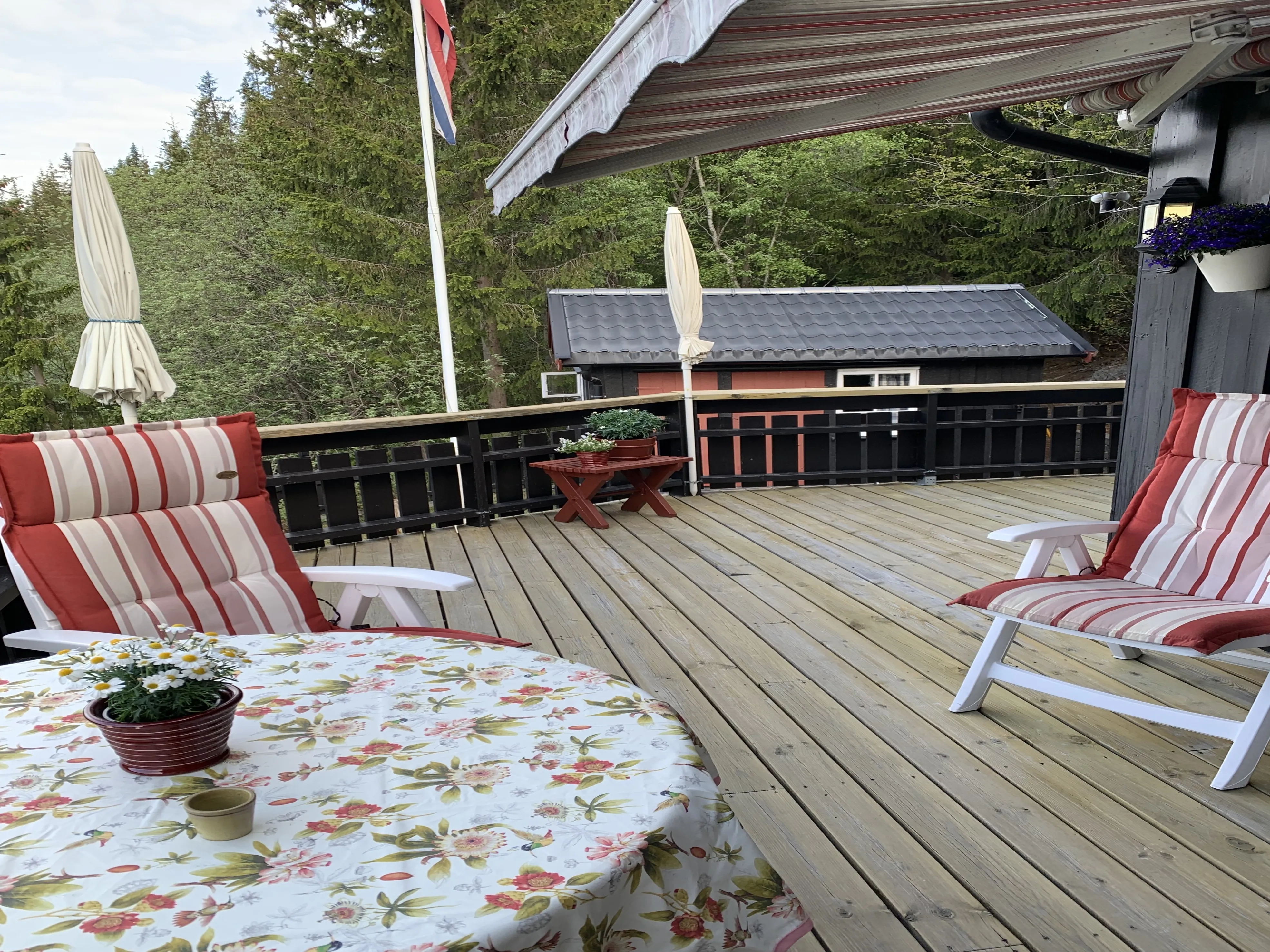1960s Cabin in Norway's Øystre Slidre with Terrace and Garden - View image 27 of 31
