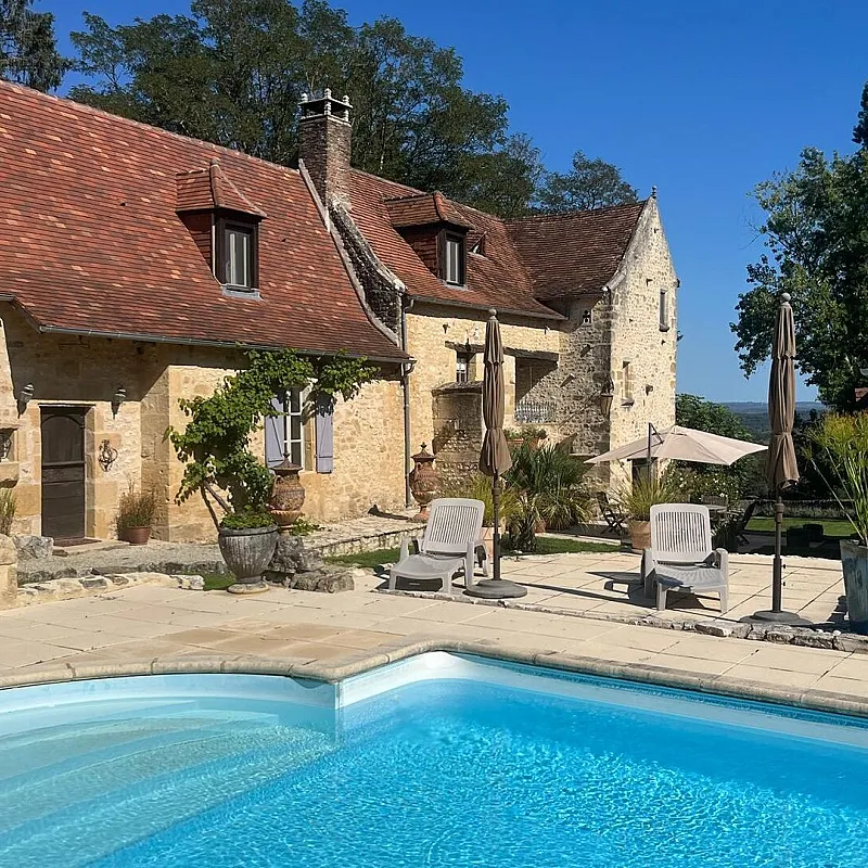 Historic 4-Bedroom House with Pool and Barns in Scenic Montignac, France