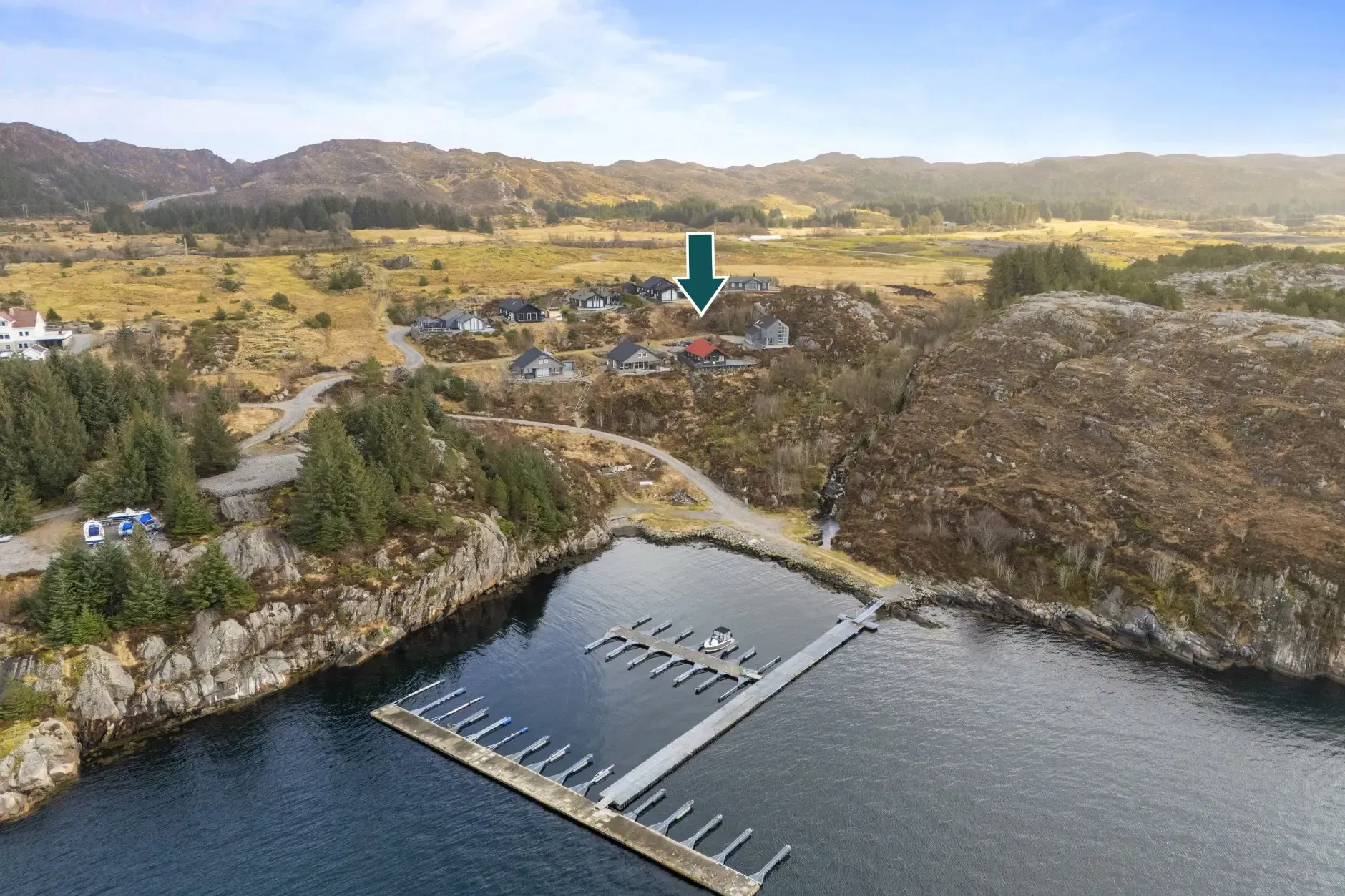 Modern 3-Bedroom Country House with Expansive Terrace in Scenic Norway - Image 5