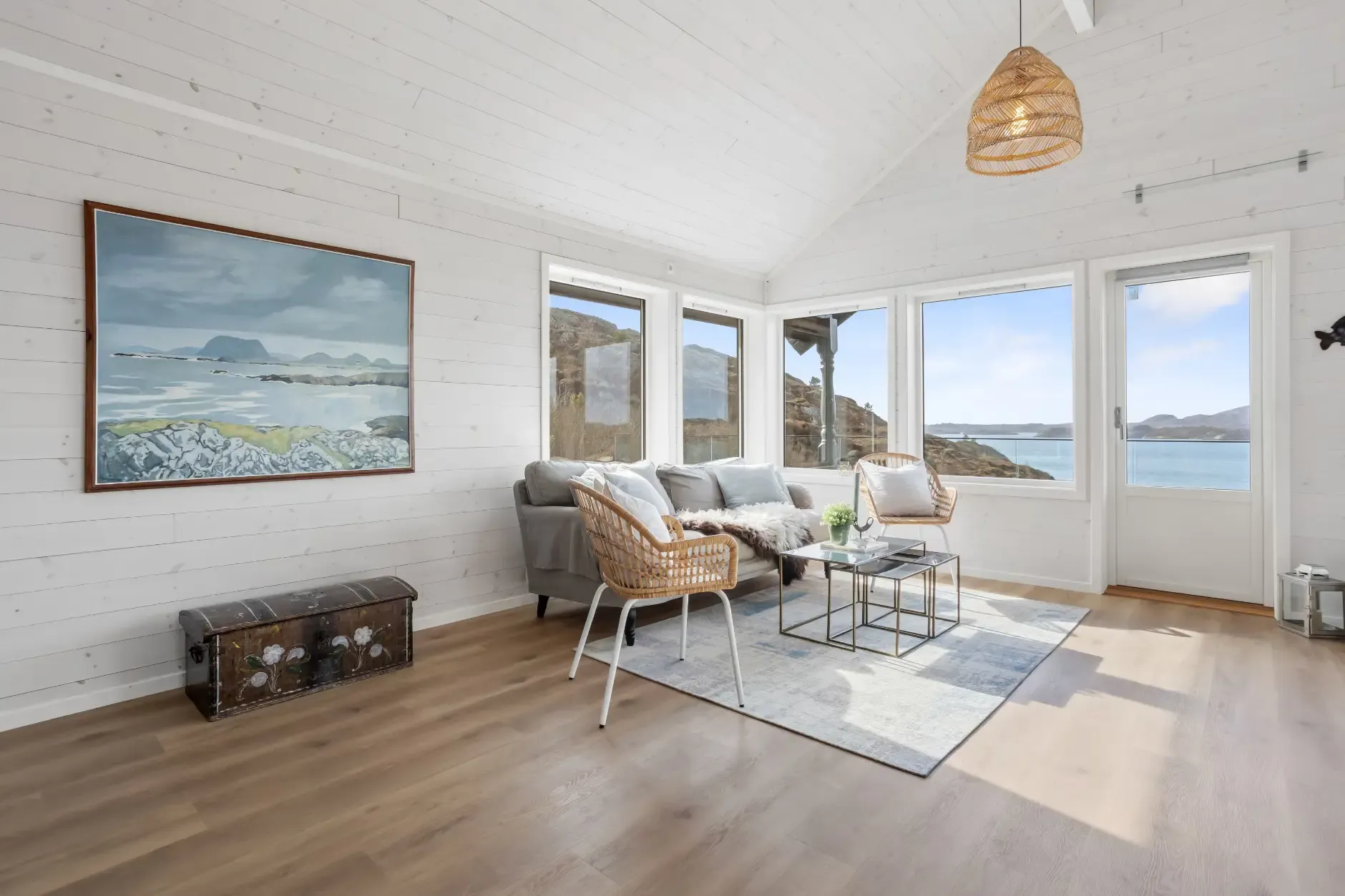 Modern 3-Bedroom Country House with Expansive Terrace in Scenic Norway - View image 15 of 35