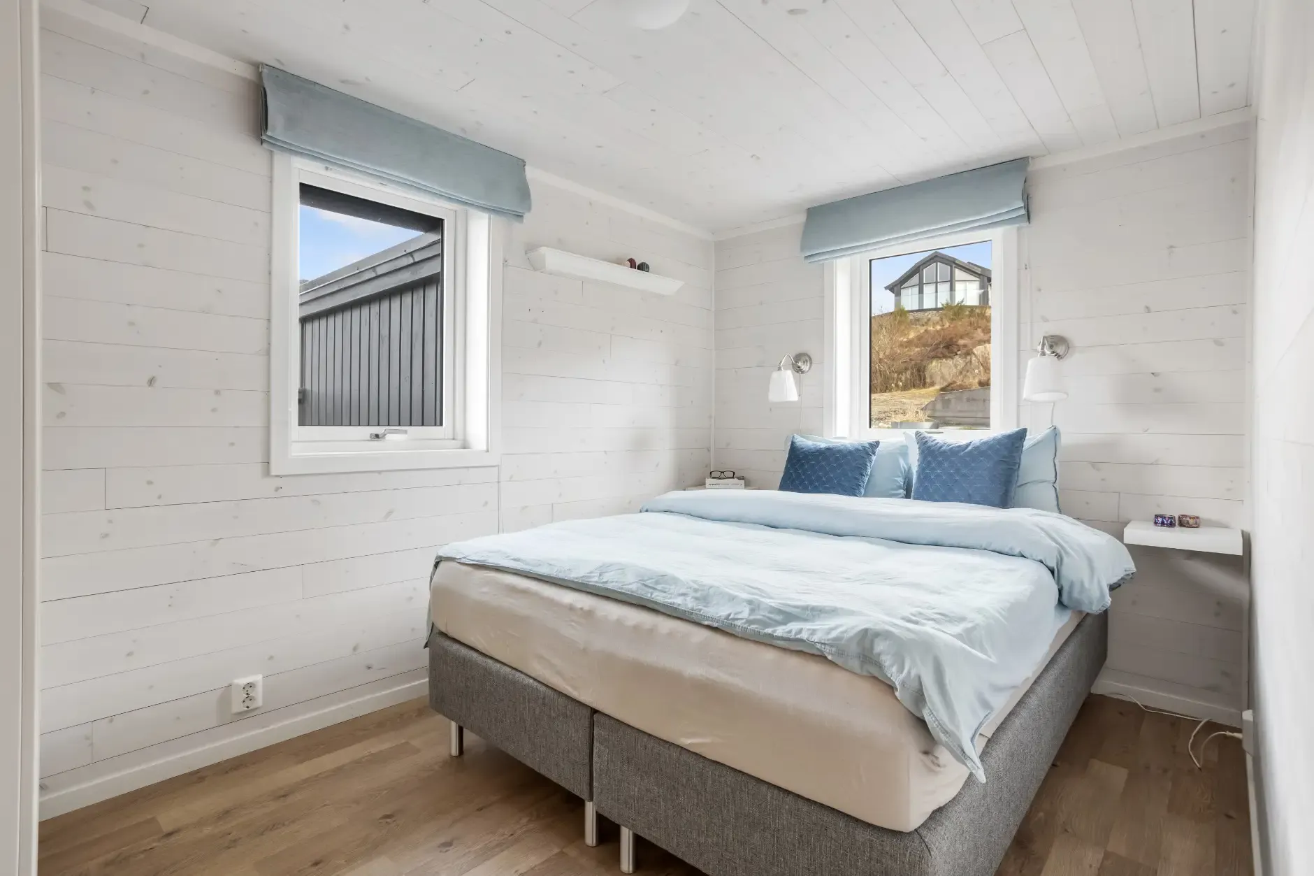 Modern 3-Bedroom Country House with Expansive Terrace in Scenic Norway - View image 16 of 35