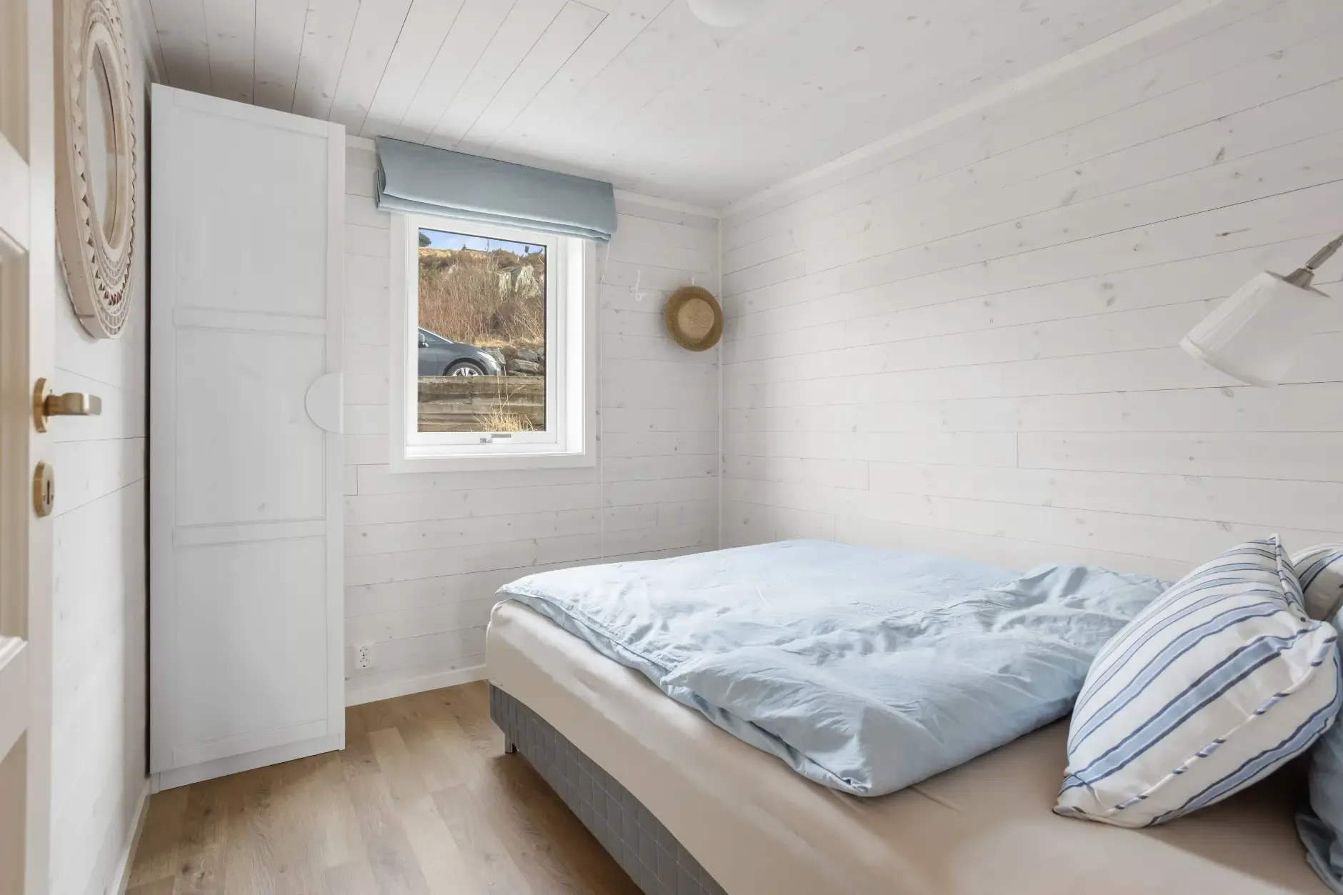 Modern 3-Bedroom Country House with Expansive Terrace in Scenic Norway - View image 17 of 35