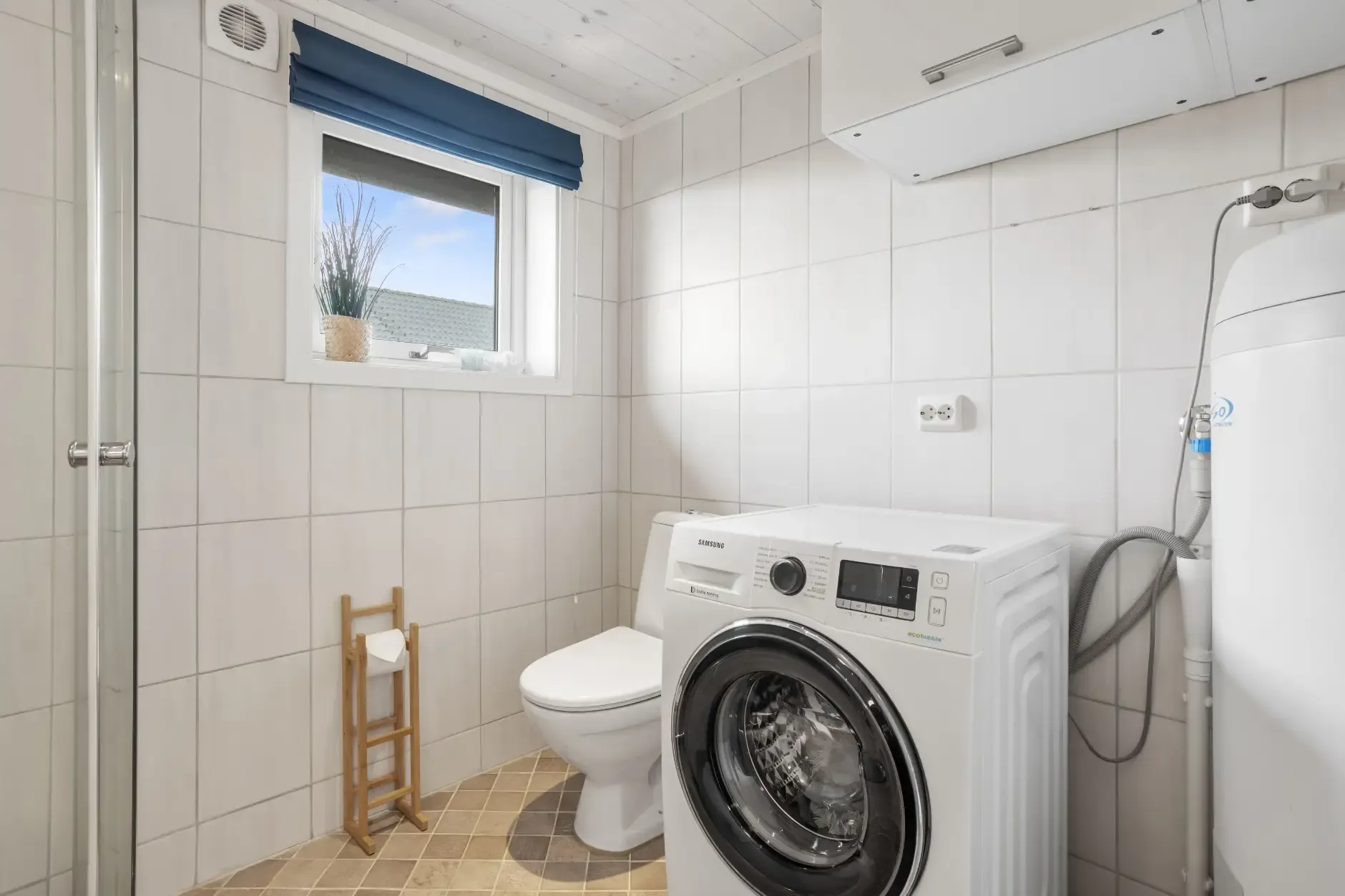 Modern 3-Bedroom Country House with Expansive Terrace in Scenic Norway - View image 22 of 35