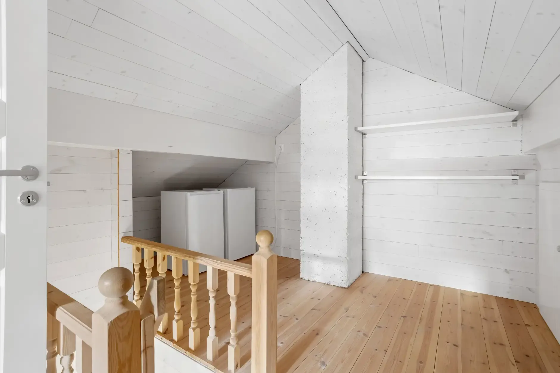 Modern 3-Bedroom Country House with Expansive Terrace in Scenic Norway - View image 24 of 35