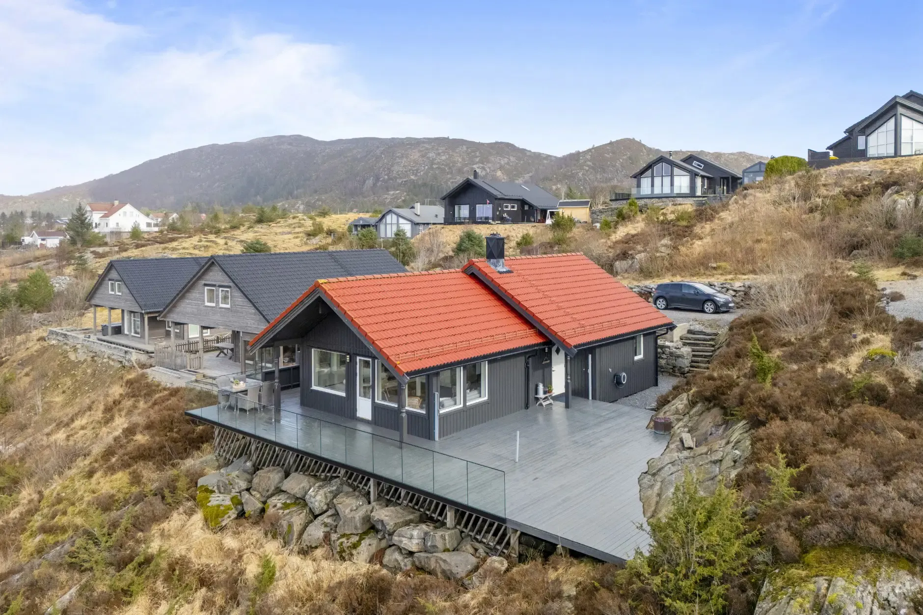 Modern 3-Bedroom Country House with Expansive Terrace in Scenic Norway - View image 29 of 35