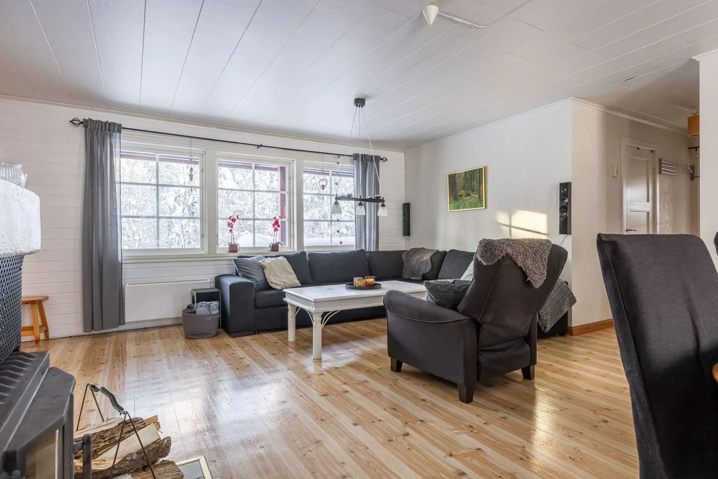 1960s Swedish Retreat: 4-Bedroom Home on Expansive Lot in Funäsdalen - View image 9 of 29