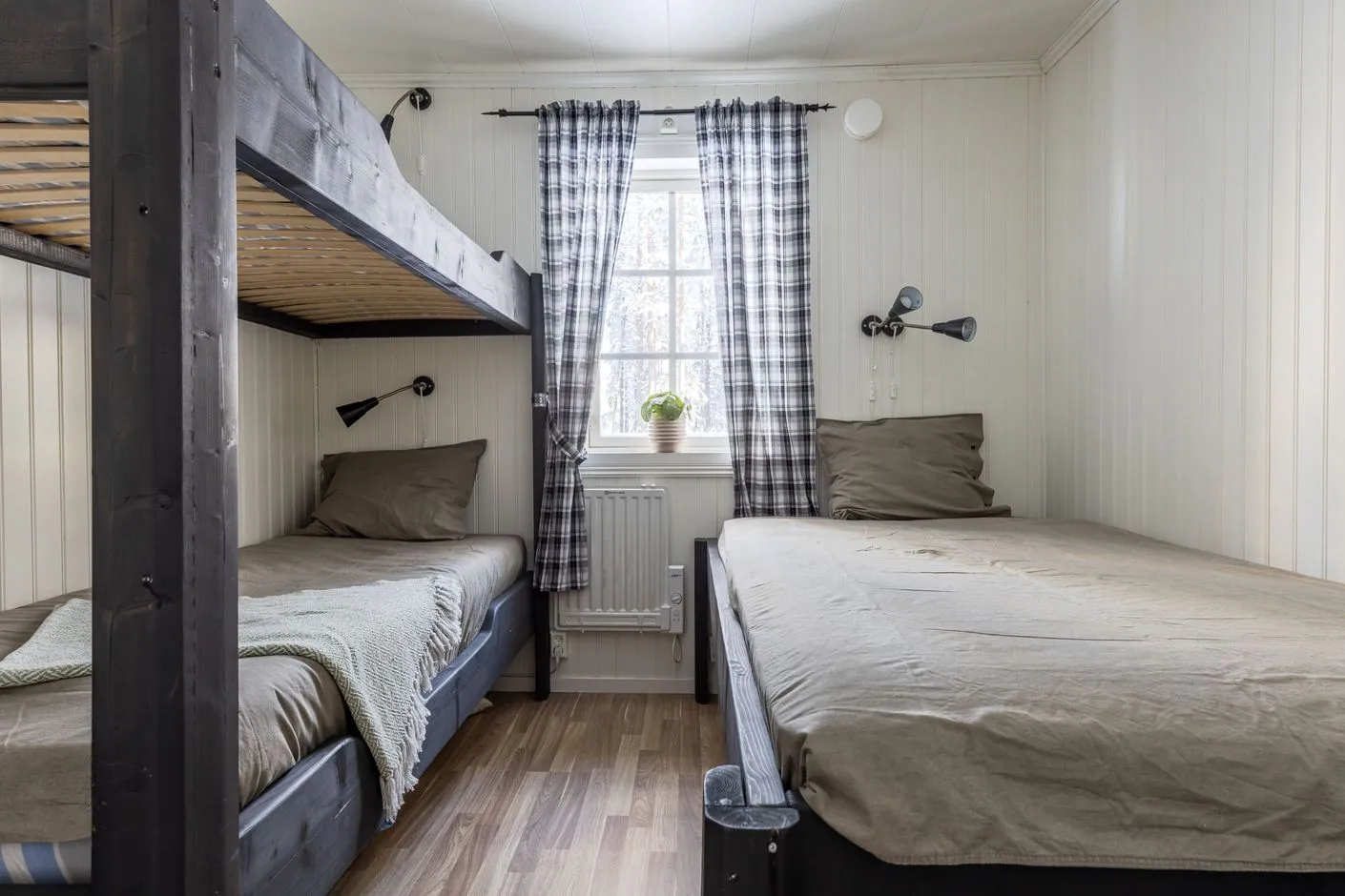 1960s Swedish Retreat: 4-Bedroom Home on Expansive Lot in Funäsdalen - View image 19 of 29