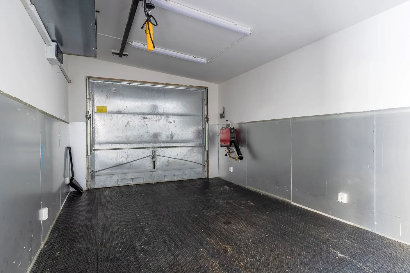 1960s Swedish Retreat: 4-Bedroom Home on Expansive Lot in Funäsdalen - View image 25 of 29