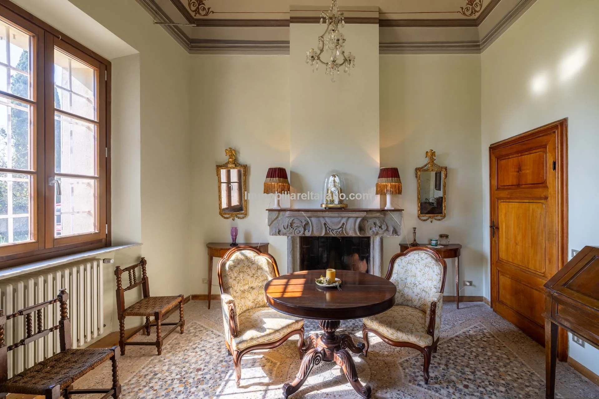 Tuscan Villa with Expansive Grounds and 6 Bedrooms in Pontedera, Pisa - View image 20 of 43
