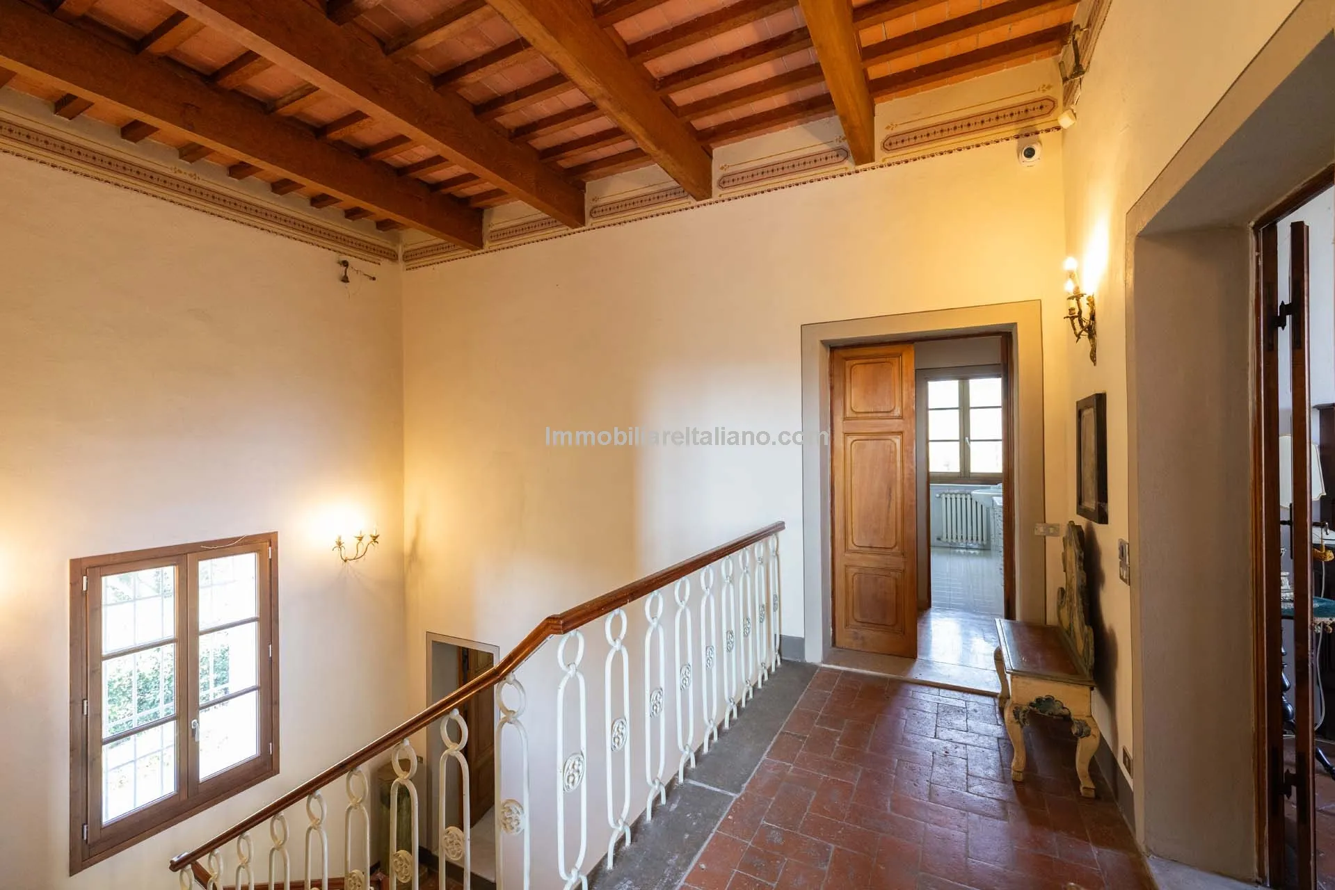 Tuscan Villa with Expansive Grounds and 6 Bedrooms in Pontedera, Pisa - View image 26 of 43