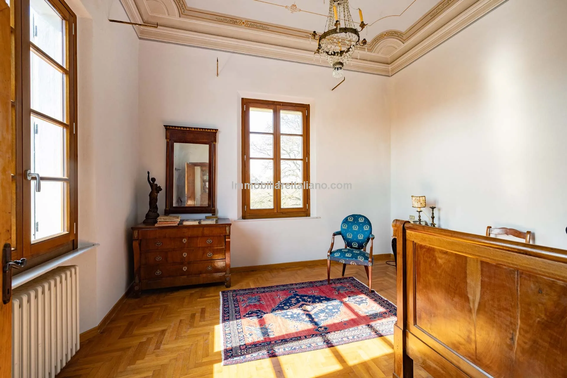 Tuscan Villa with Expansive Grounds and 6 Bedrooms in Pontedera, Pisa - View image 41 of 43