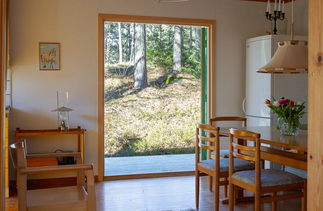 1970s Swedish Country House with Expansive Garden in Muskö - View image 7 of 36