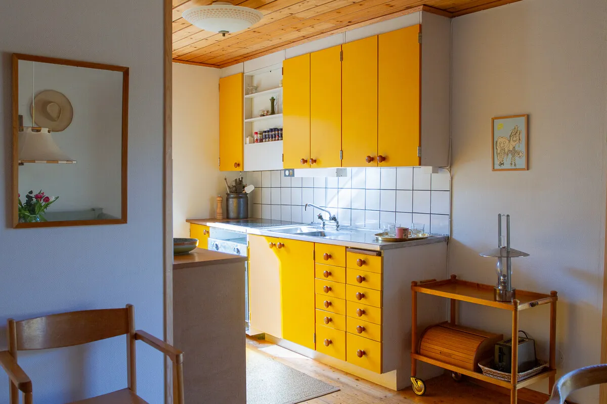 1970s Swedish Country House with Expansive Garden in Muskö - View image 9 of 36