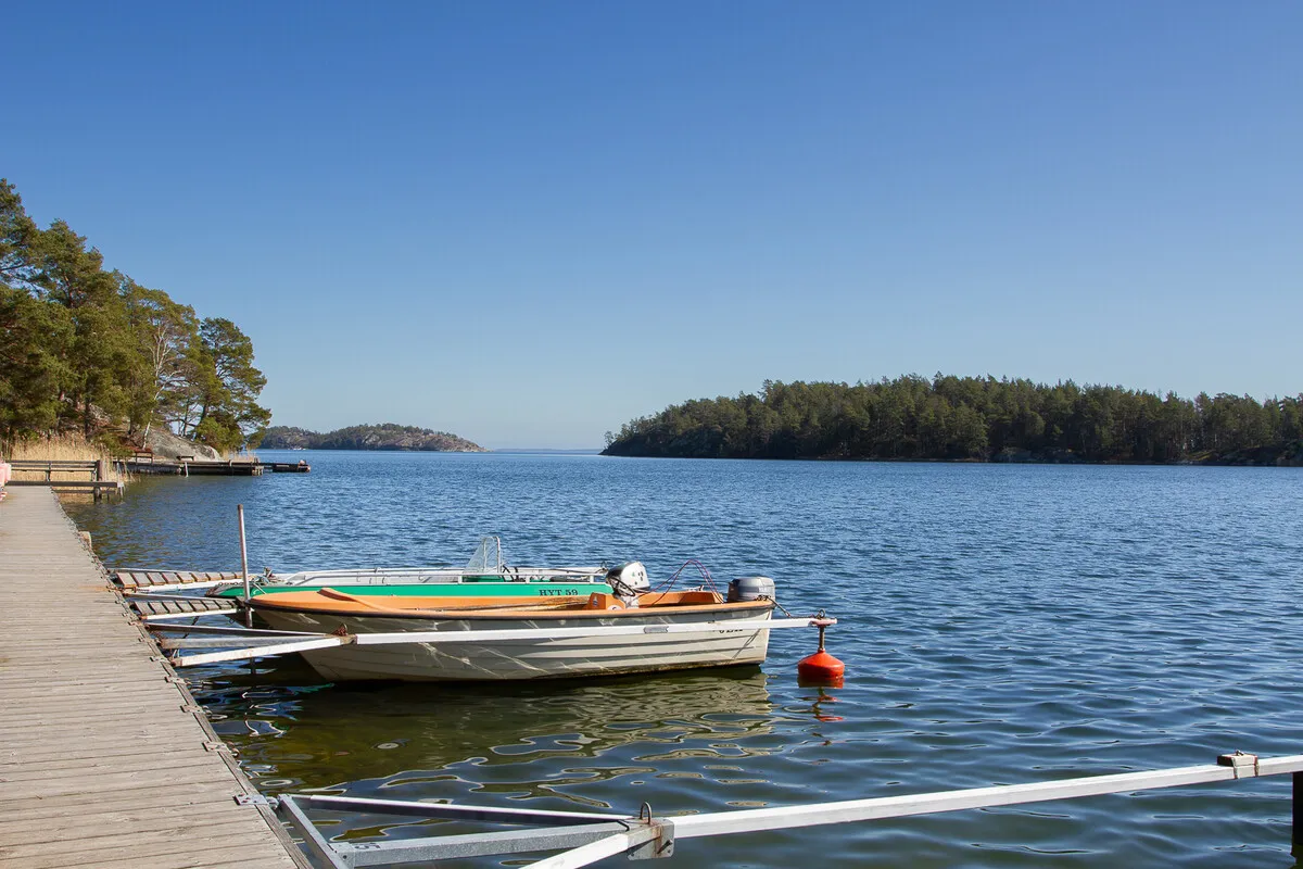 1970s Swedish Country House with Expansive Garden in Muskö - View image 30 of 36