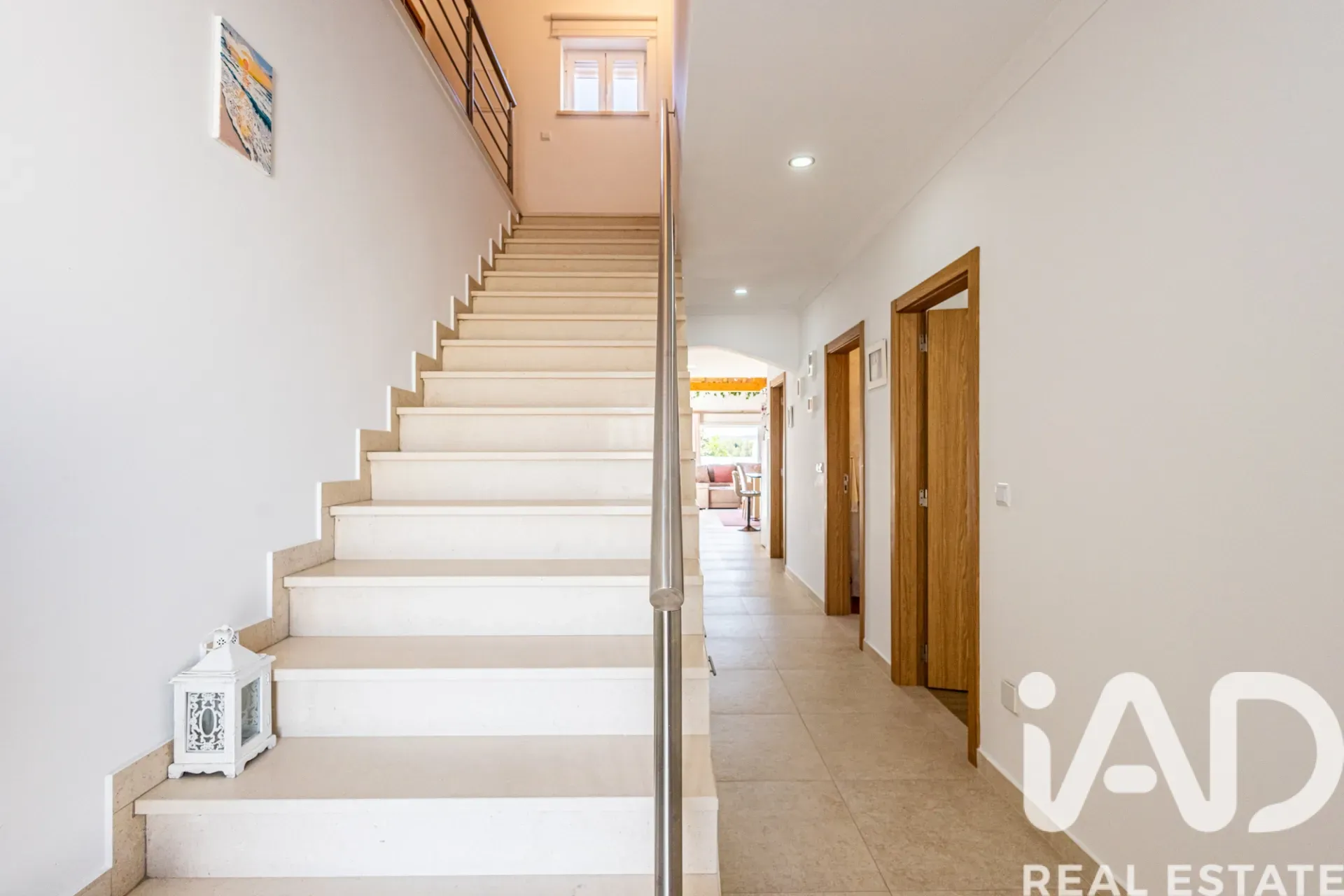 Contemporary 4-Bedroom Villa with Pool and Garden in Coastal Nadadouro - View image 28 of 40