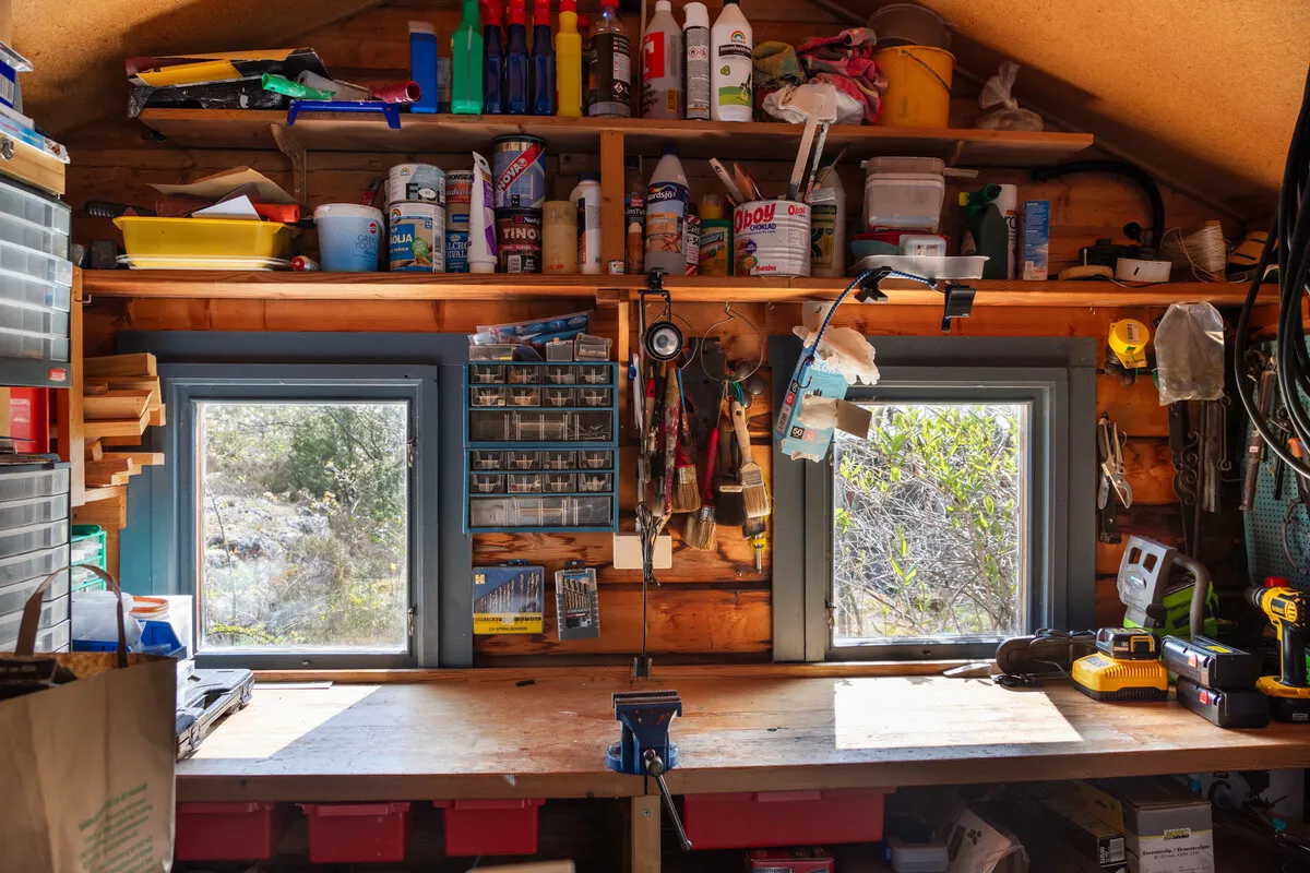 Mid-Century 3-Bedroom Cabin with Expansive Grounds in Scenic Dalarö, Sweden - View image 42 of 50