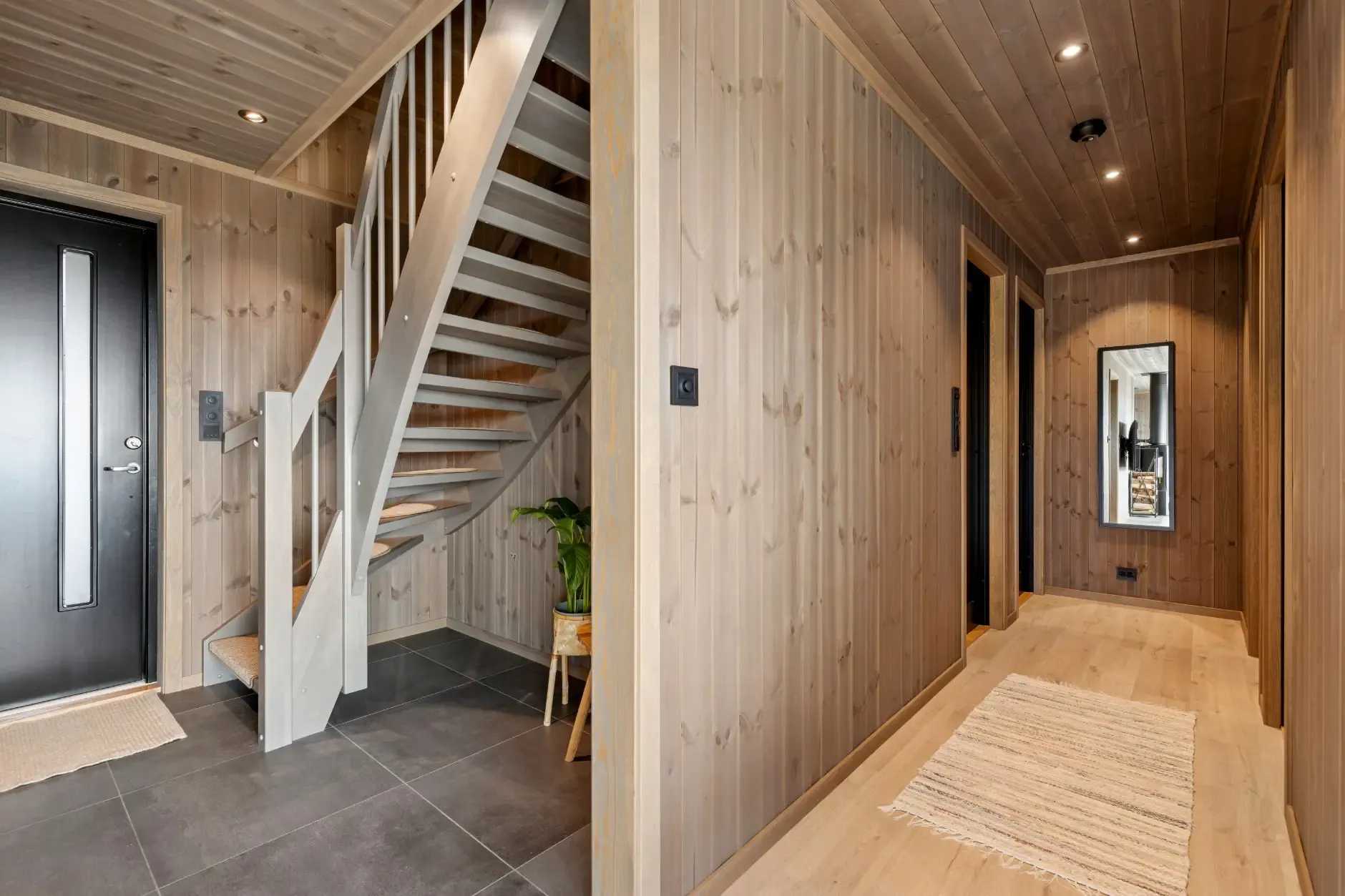 Modern 3-Bedroom Cabin in Grimstad with Sea Views and Expansive Terrace - View image 20 of 28