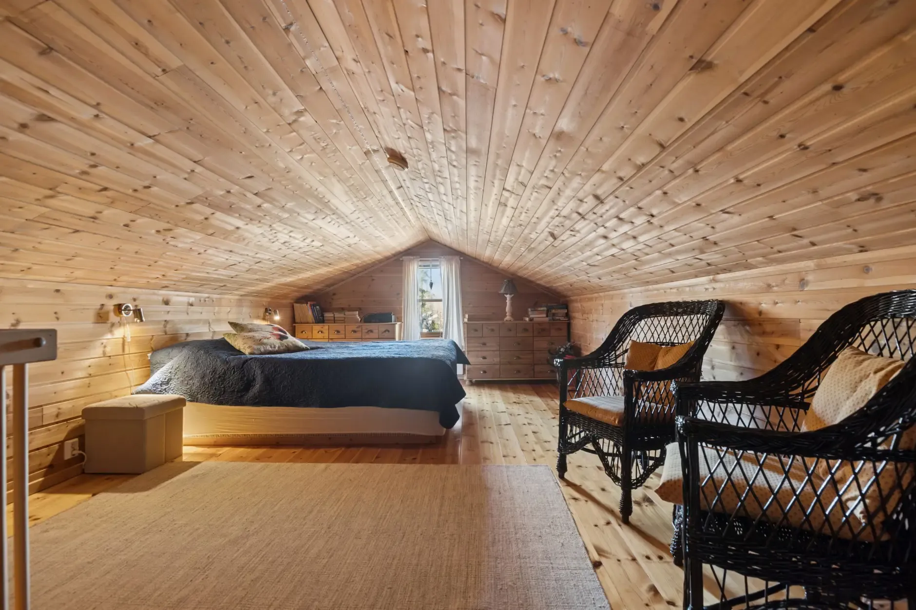 Landsted nær Sorknes golfbane med terrasse og romslig tomt - Vis bilde 19 av 28